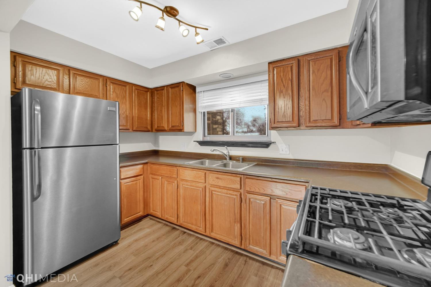 865 Summit Park Court N