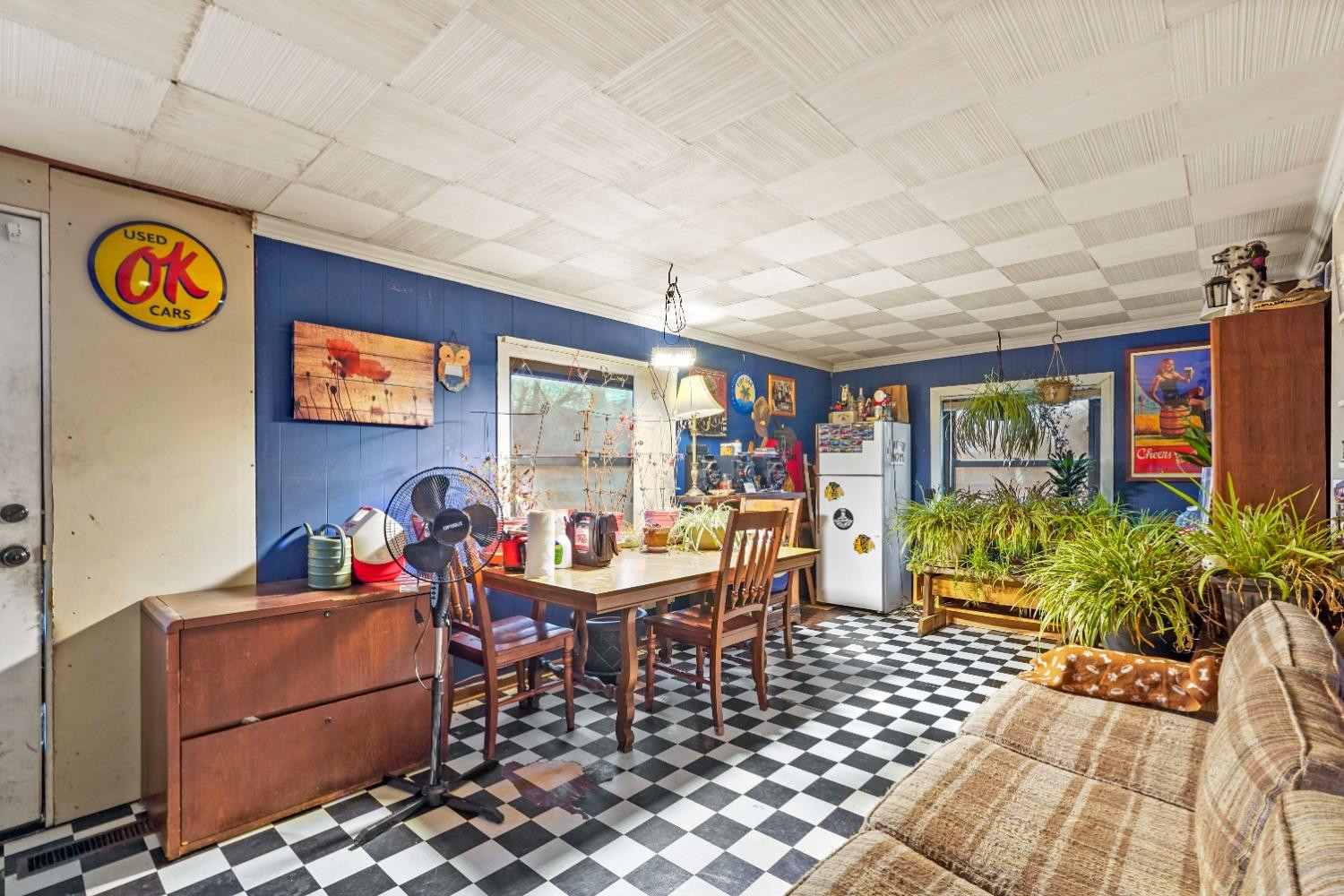 7123 Maplewood Avenue