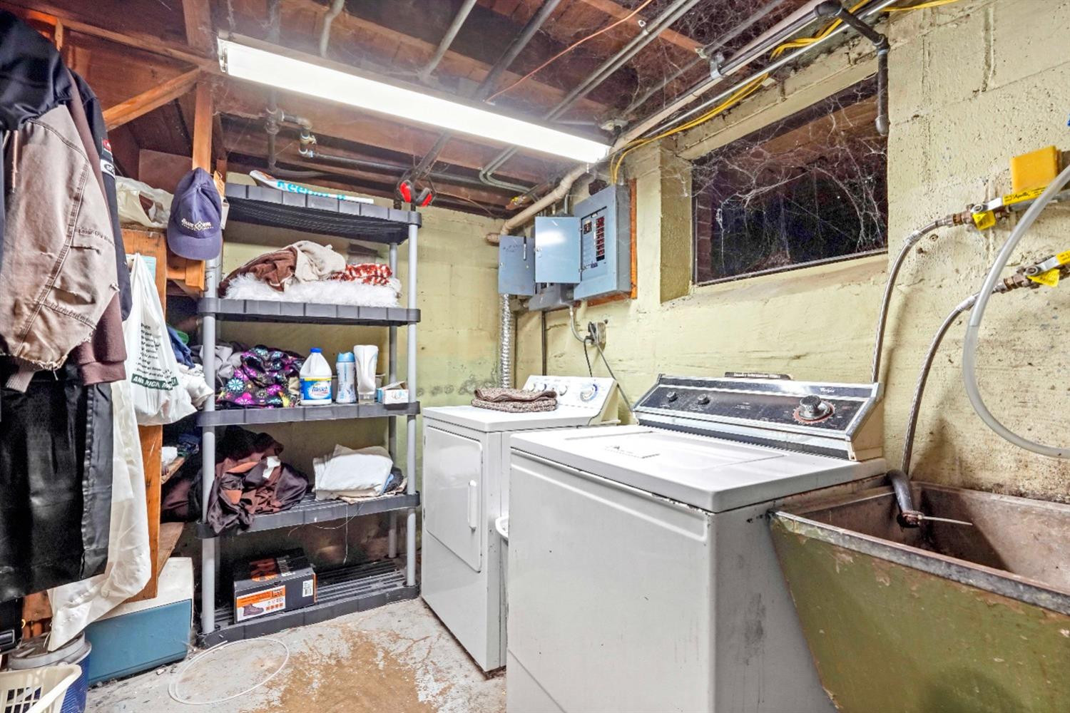 7123 Maplewood Avenue