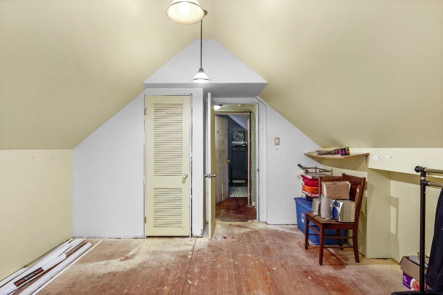 7123 Maplewood Avenue