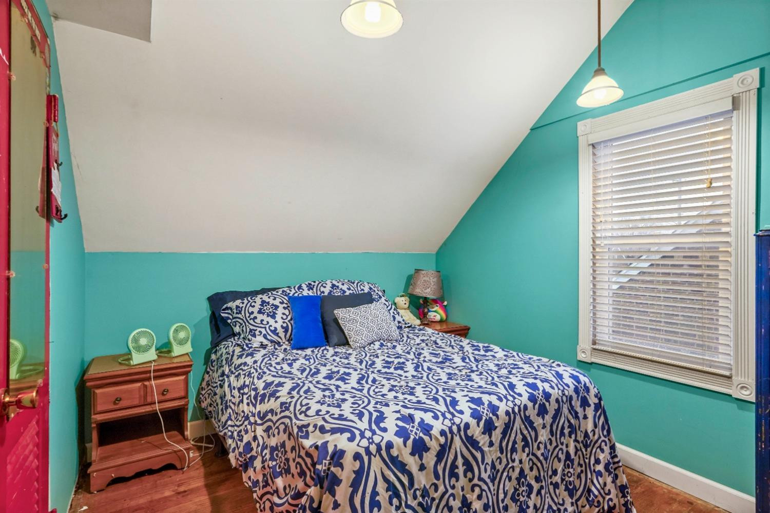 7123 Maplewood Avenue