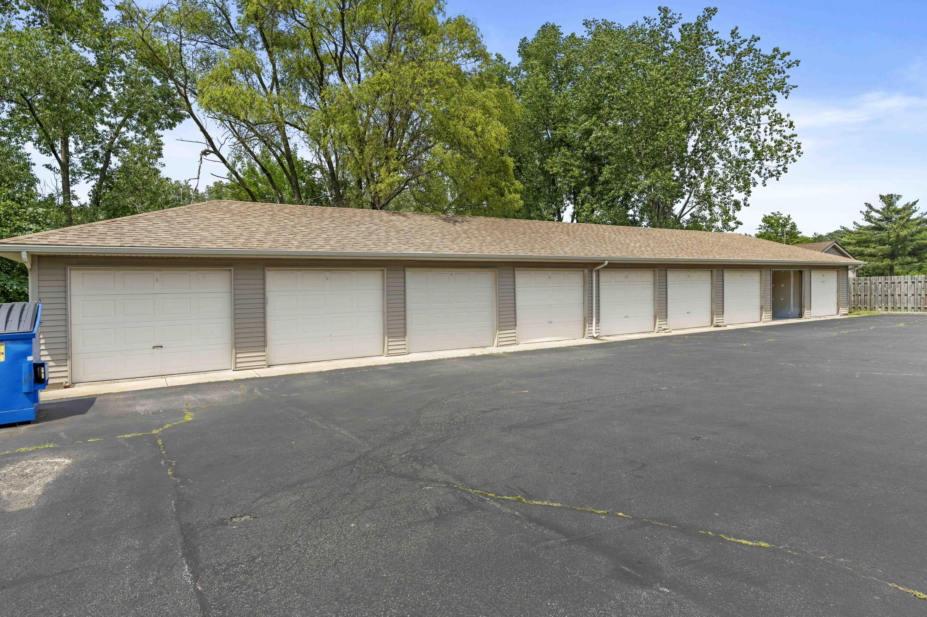 716 Moraine Trace Unit: 12