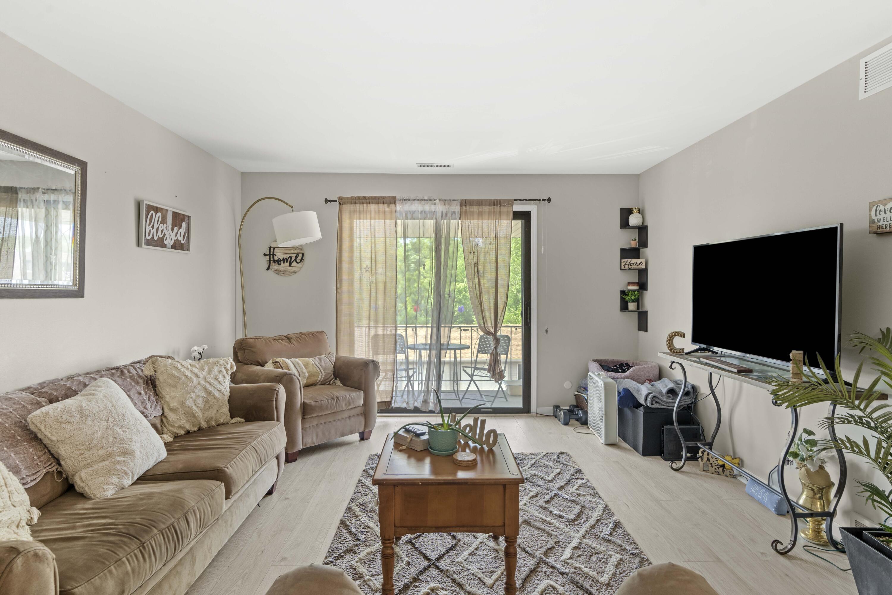 716 Moraine Trace Unit: 12