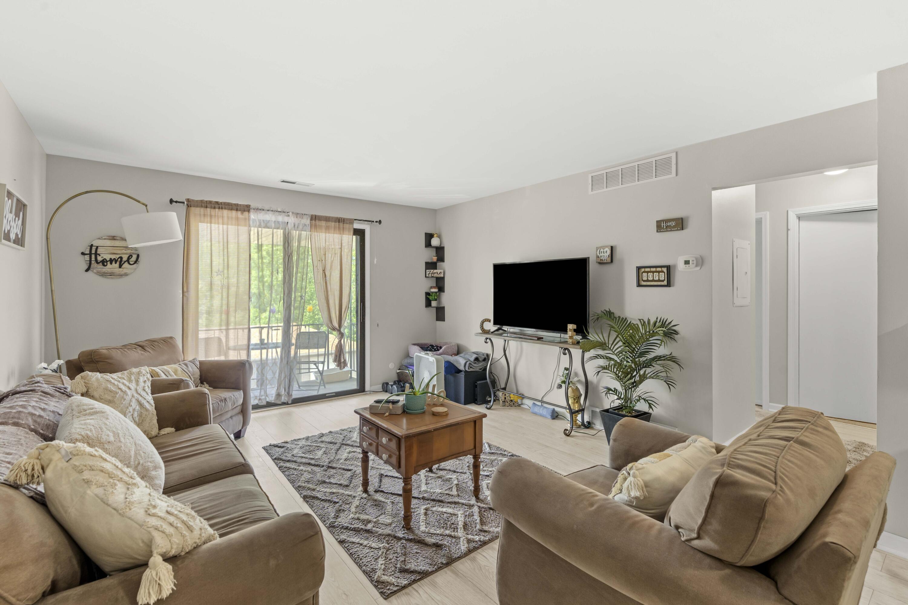 716 Moraine Trace Unit: 12