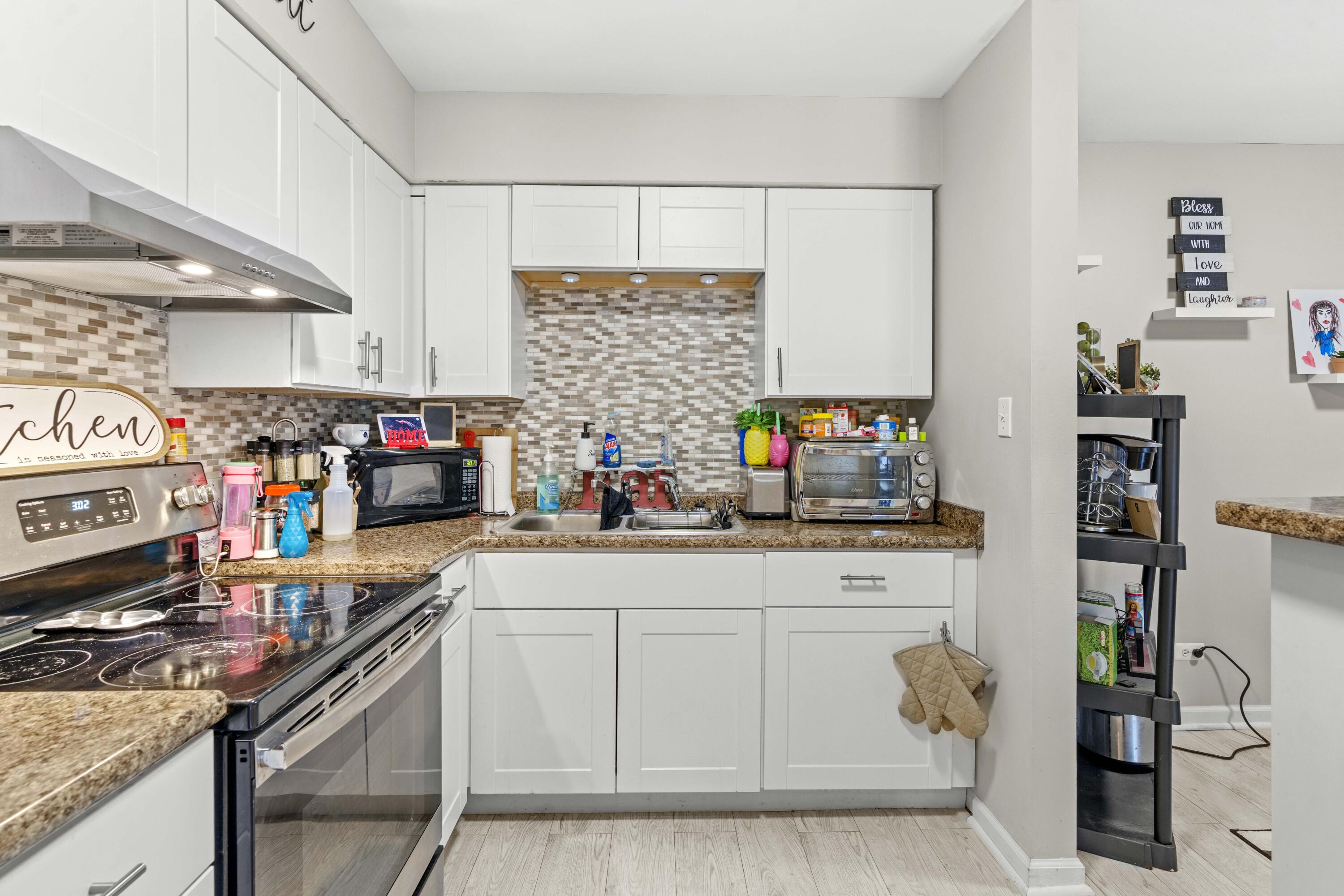 716 Moraine Trace Unit: 12