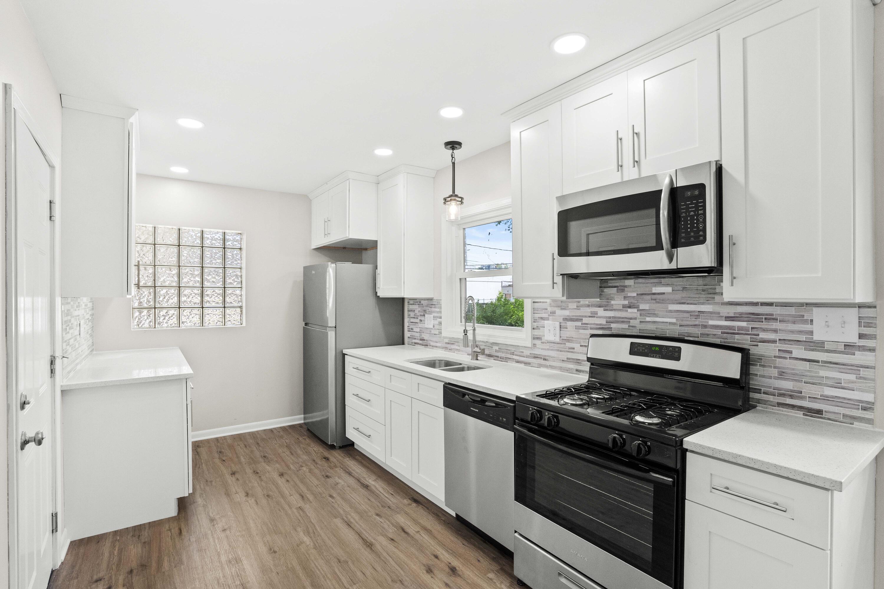 4851 Washington Street