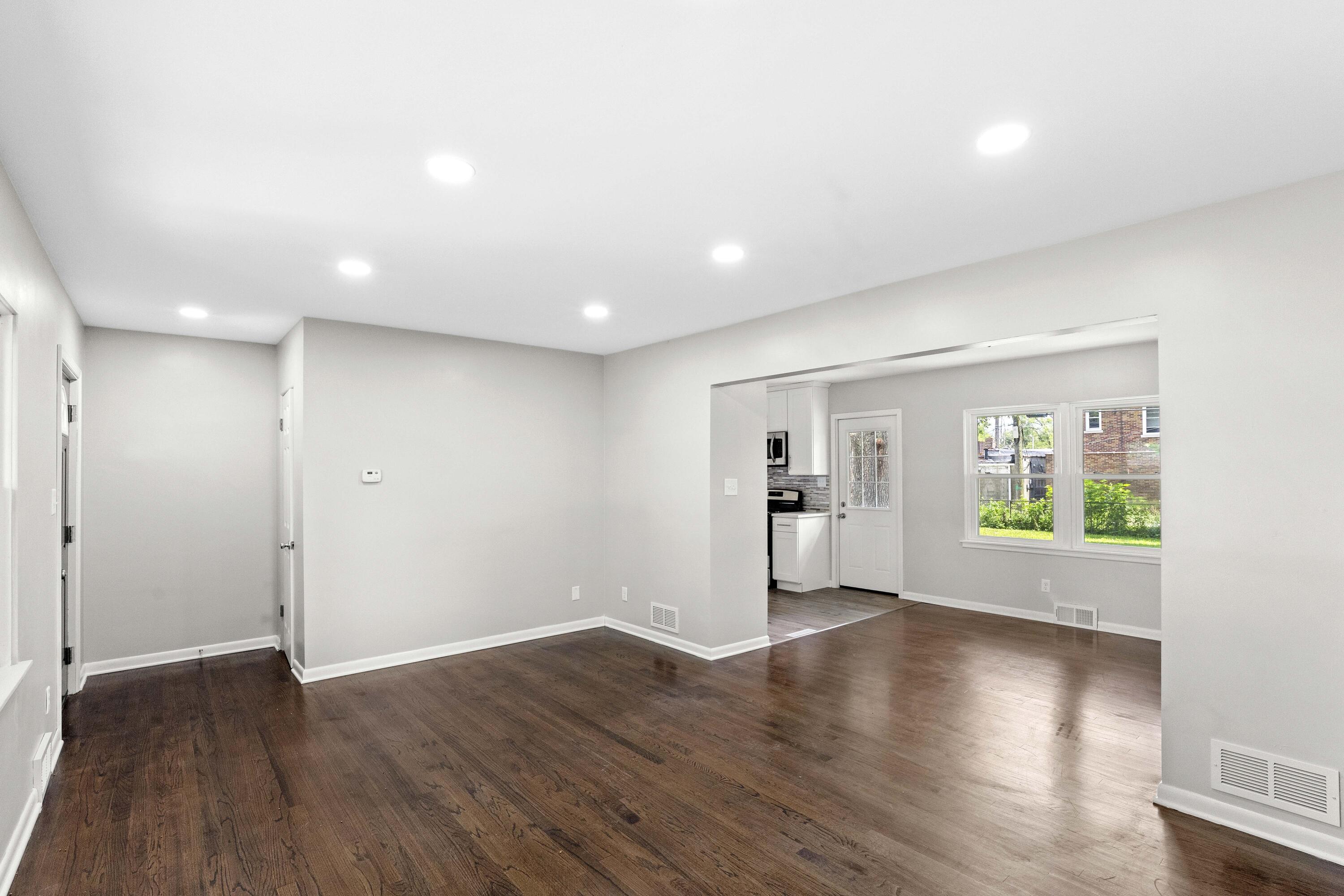 4851 Washington Street