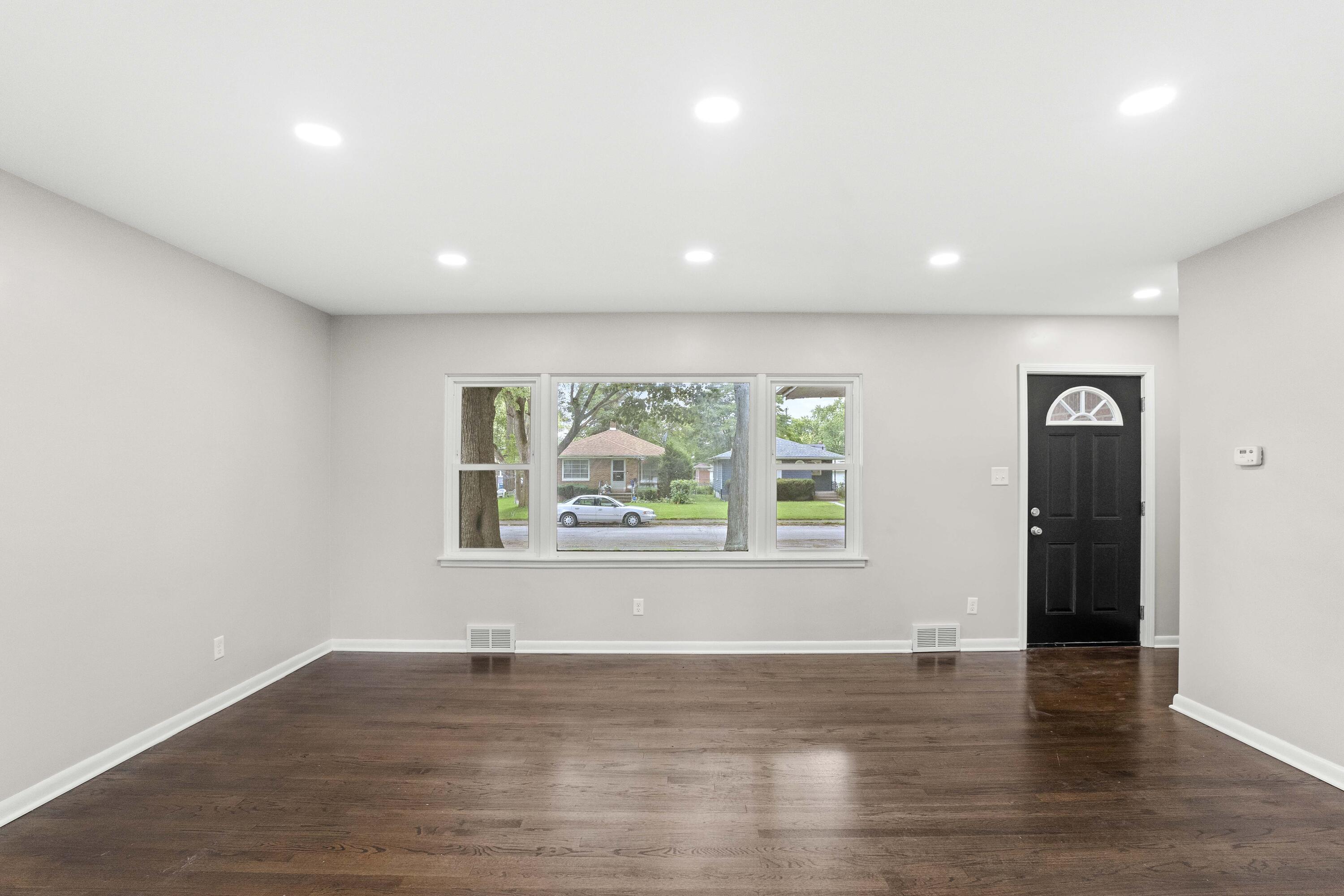 4851 Washington Street