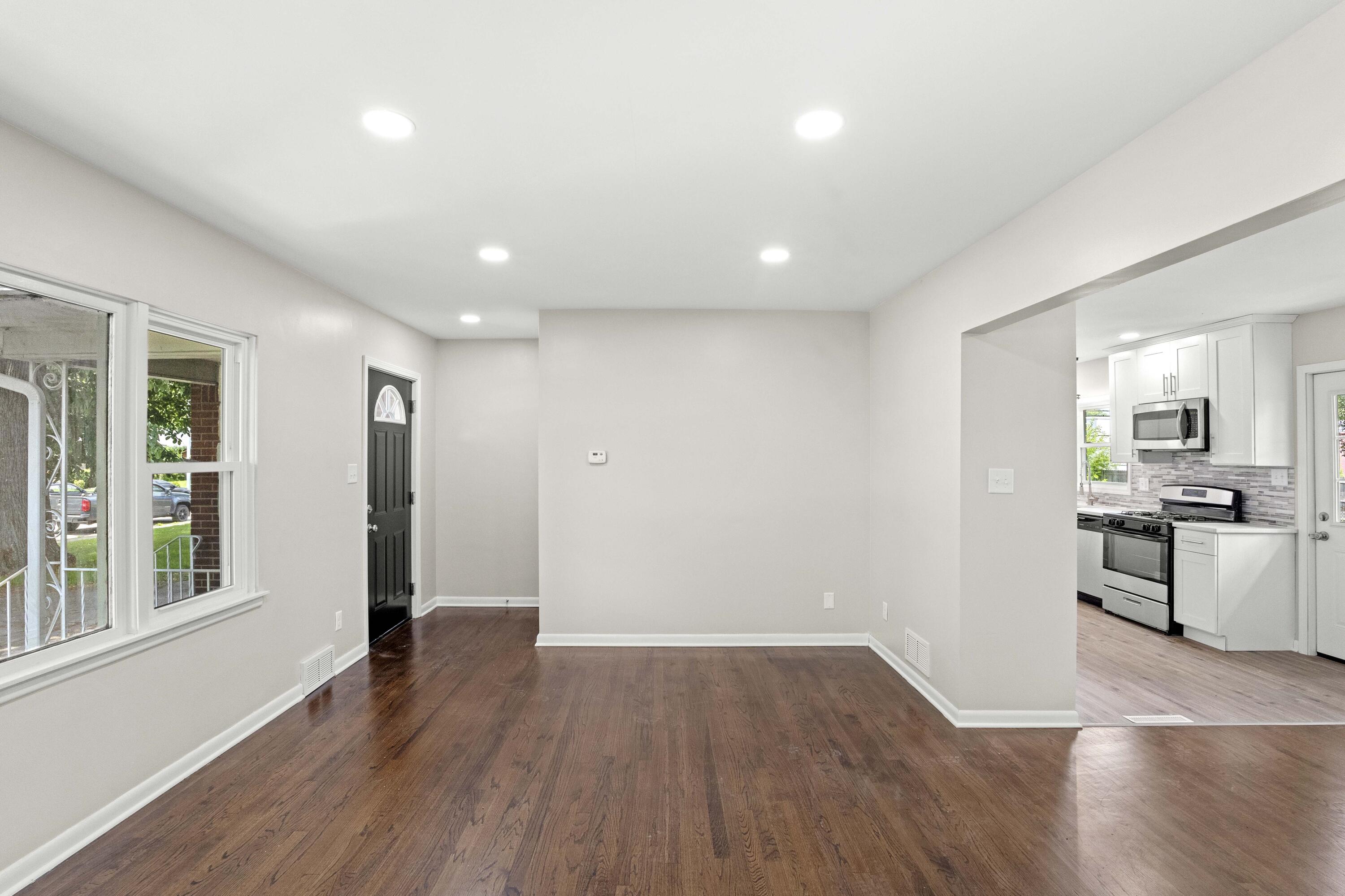 4851 Washington Street