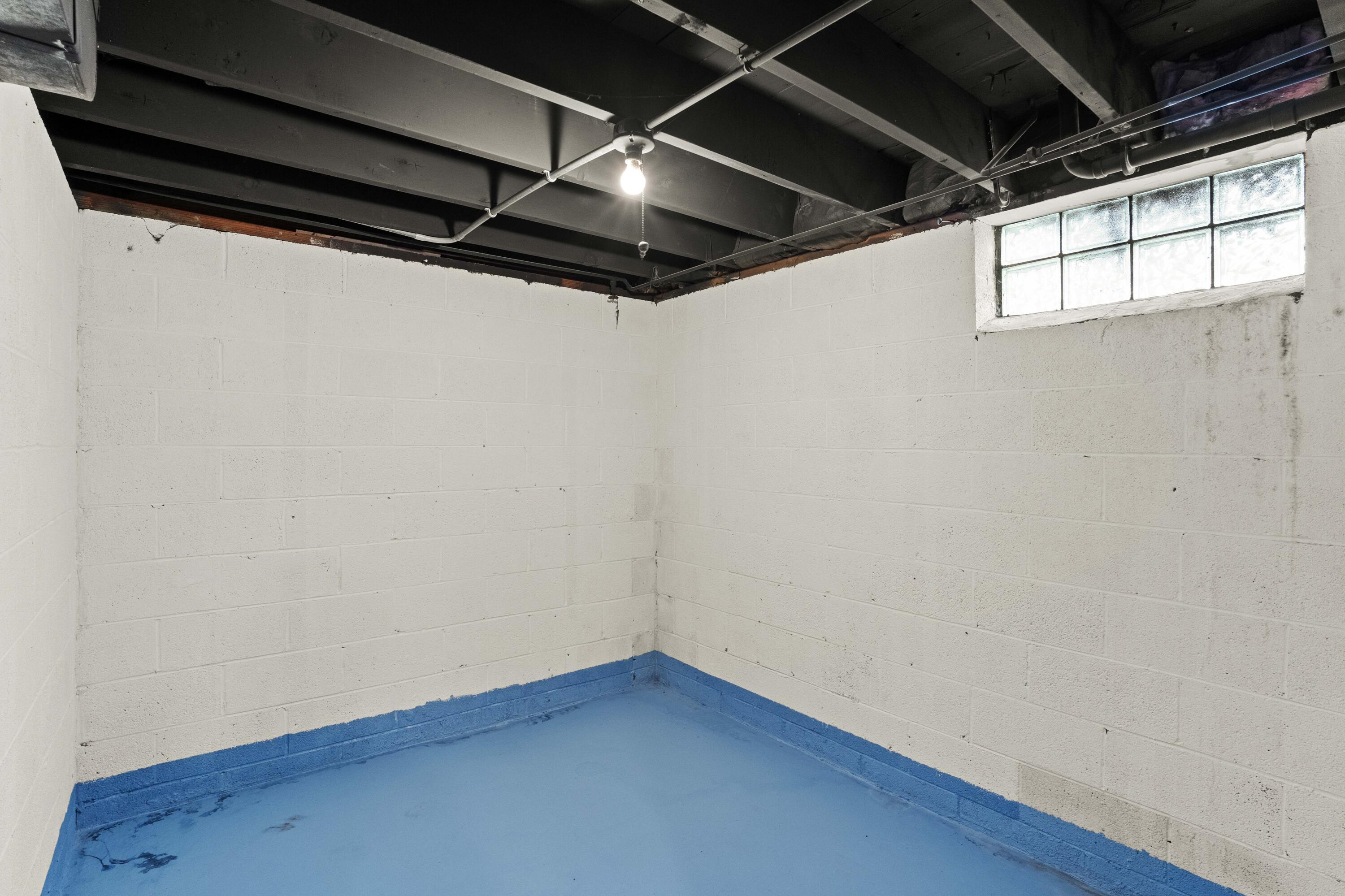 4851 Washington Street