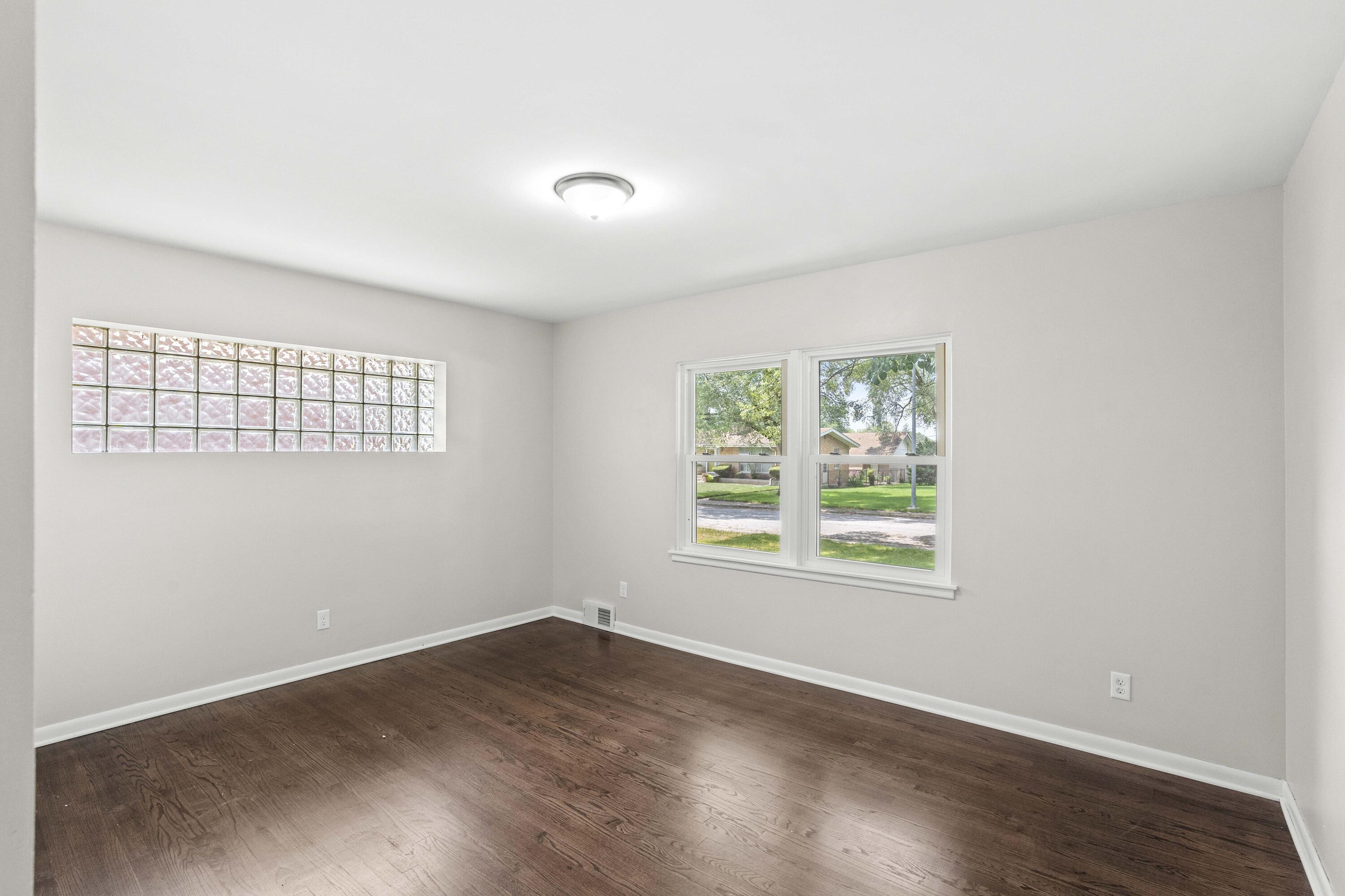 4851 Washington Street