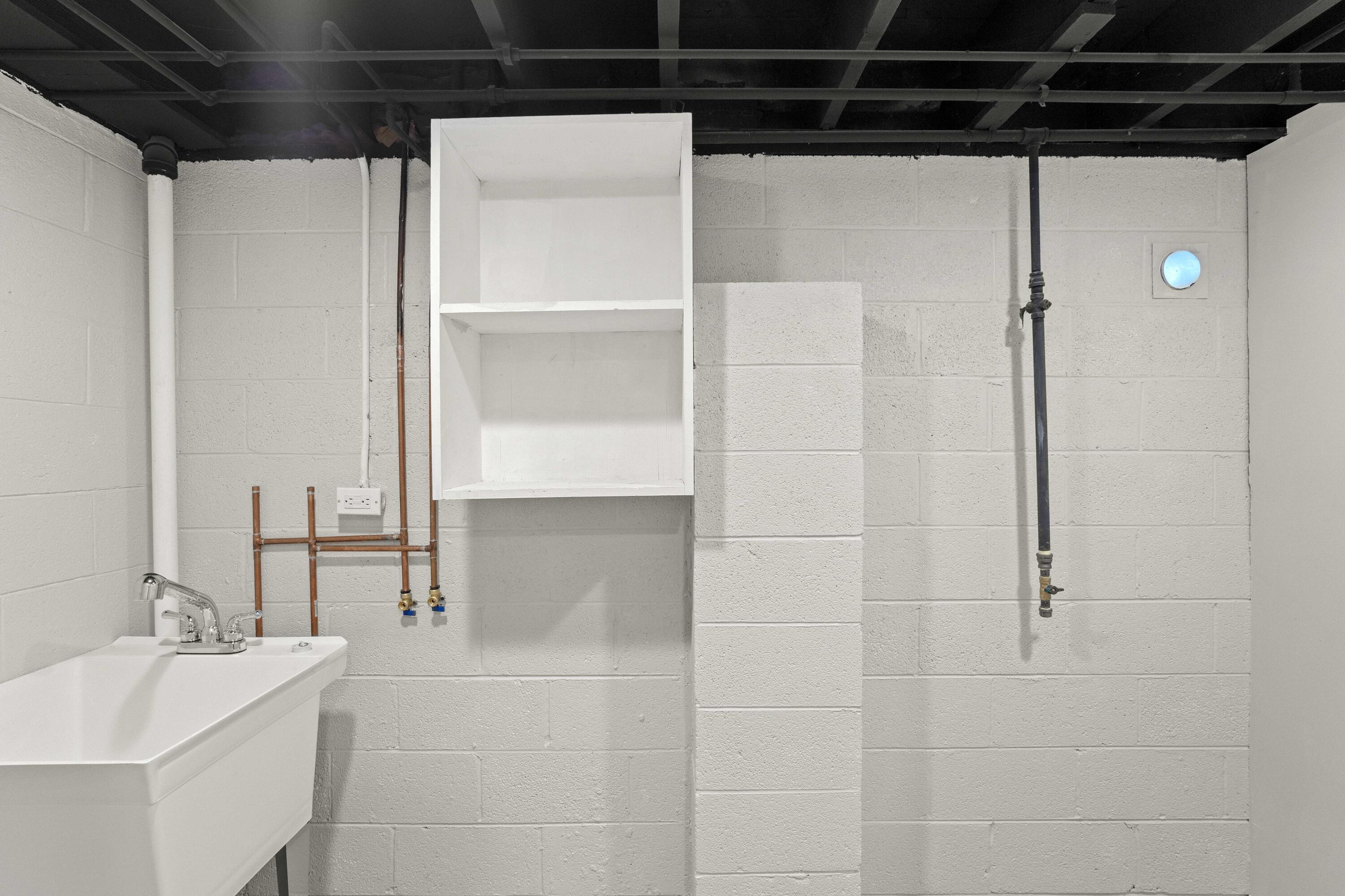 4851 Washington Street