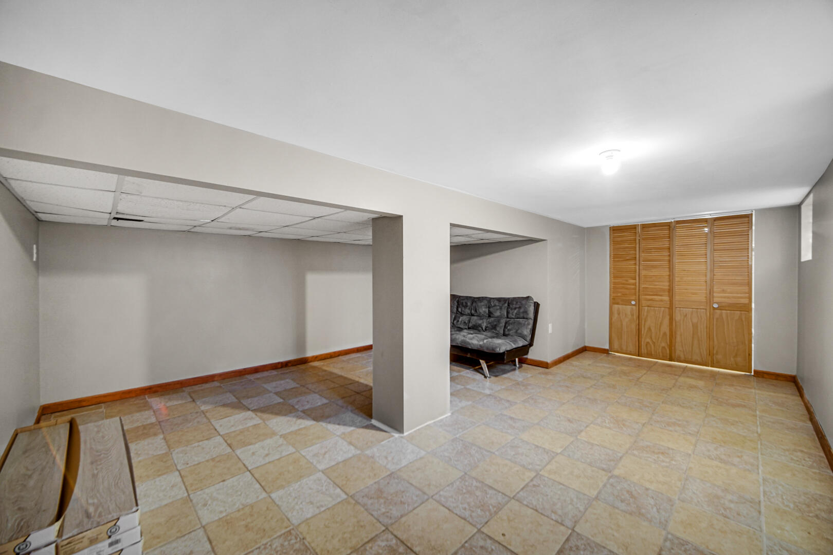 523 Emlyn Place