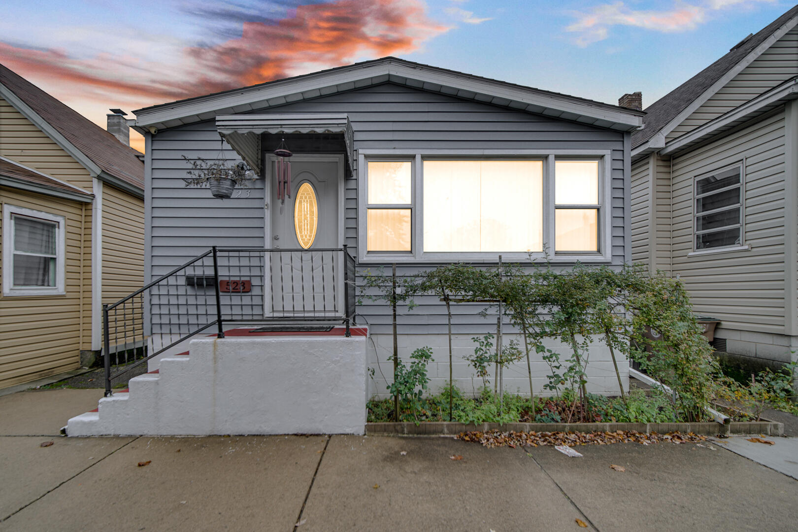 523 Emlyn Place