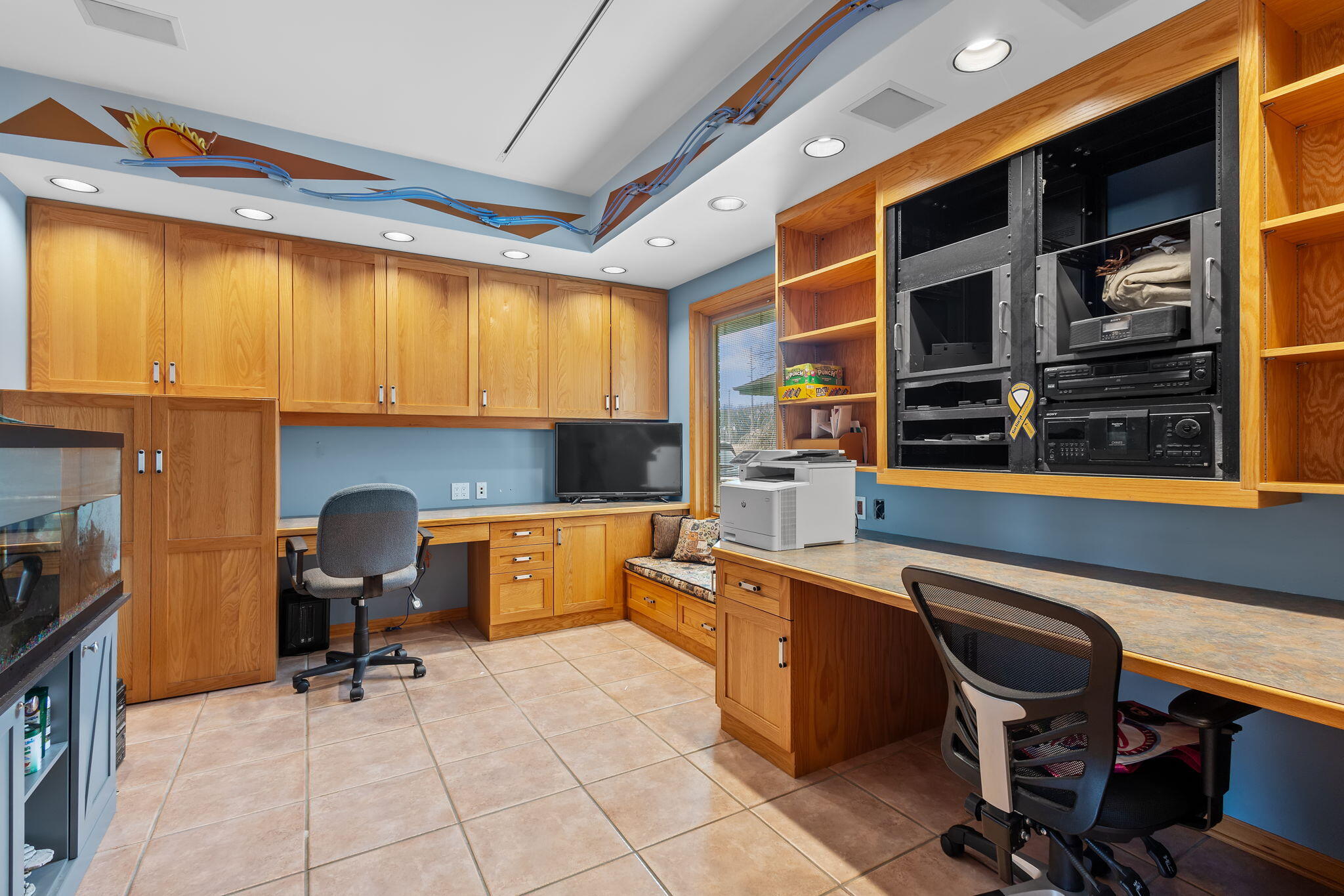 3144 Lakeside Drive