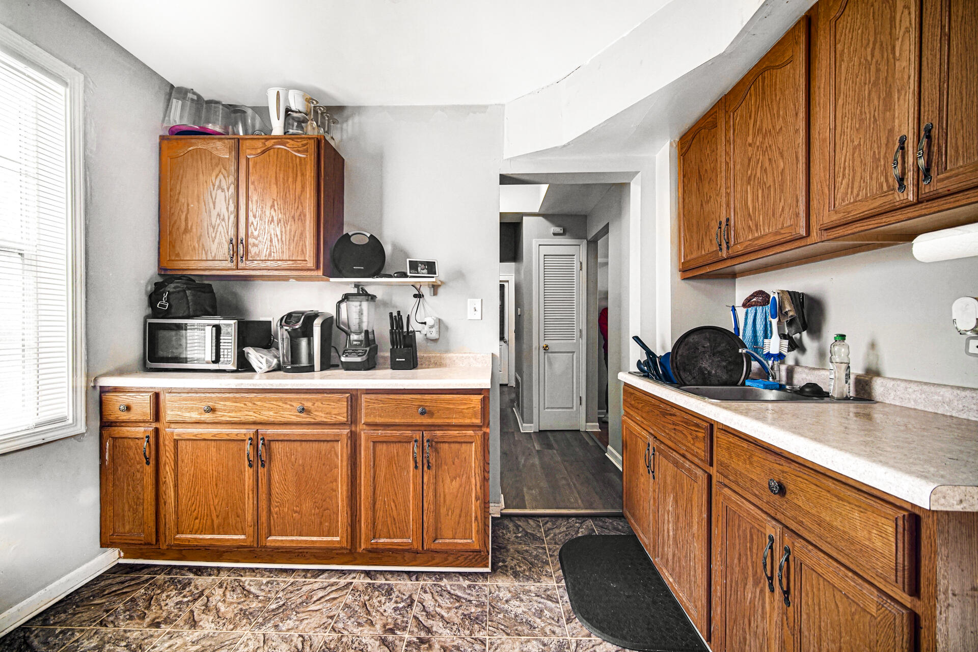 1438 W 19th Avenue