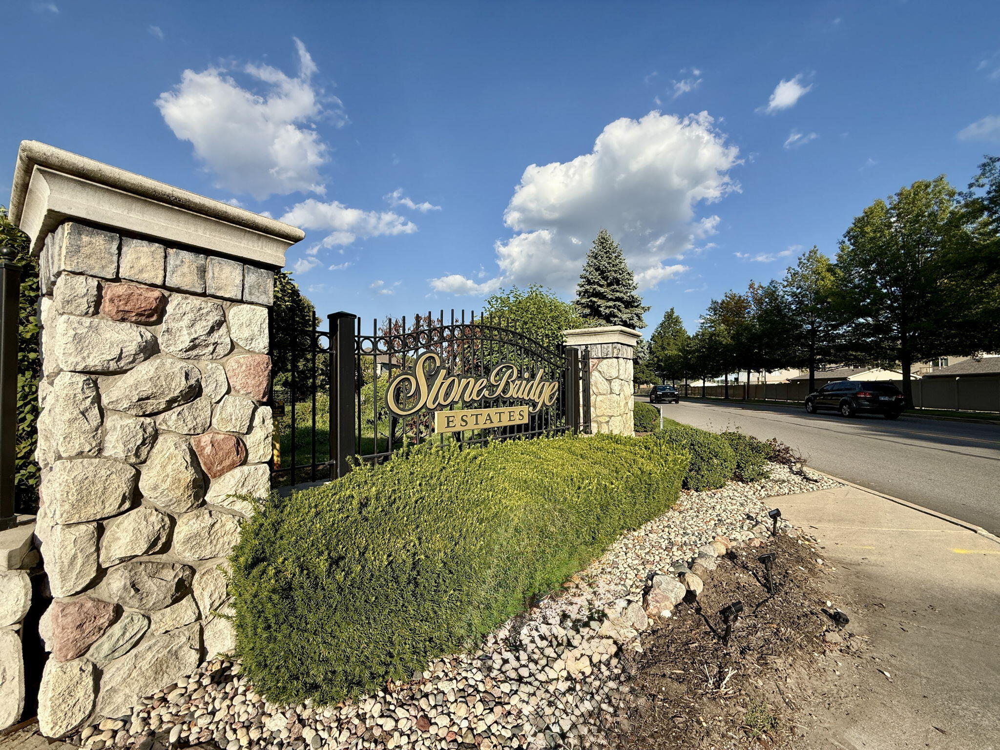 1127 Stonebridge Drive