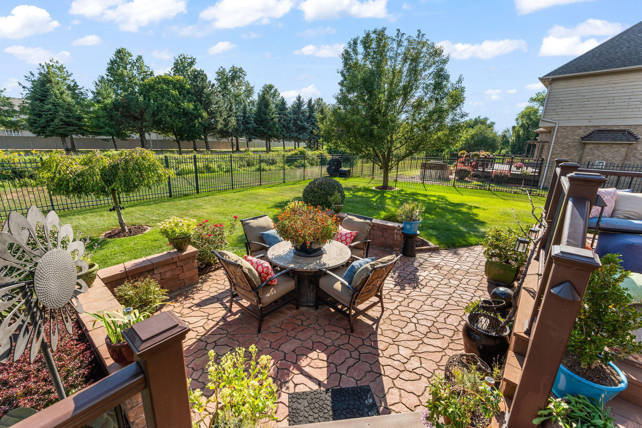 1127 Stonebridge Drive