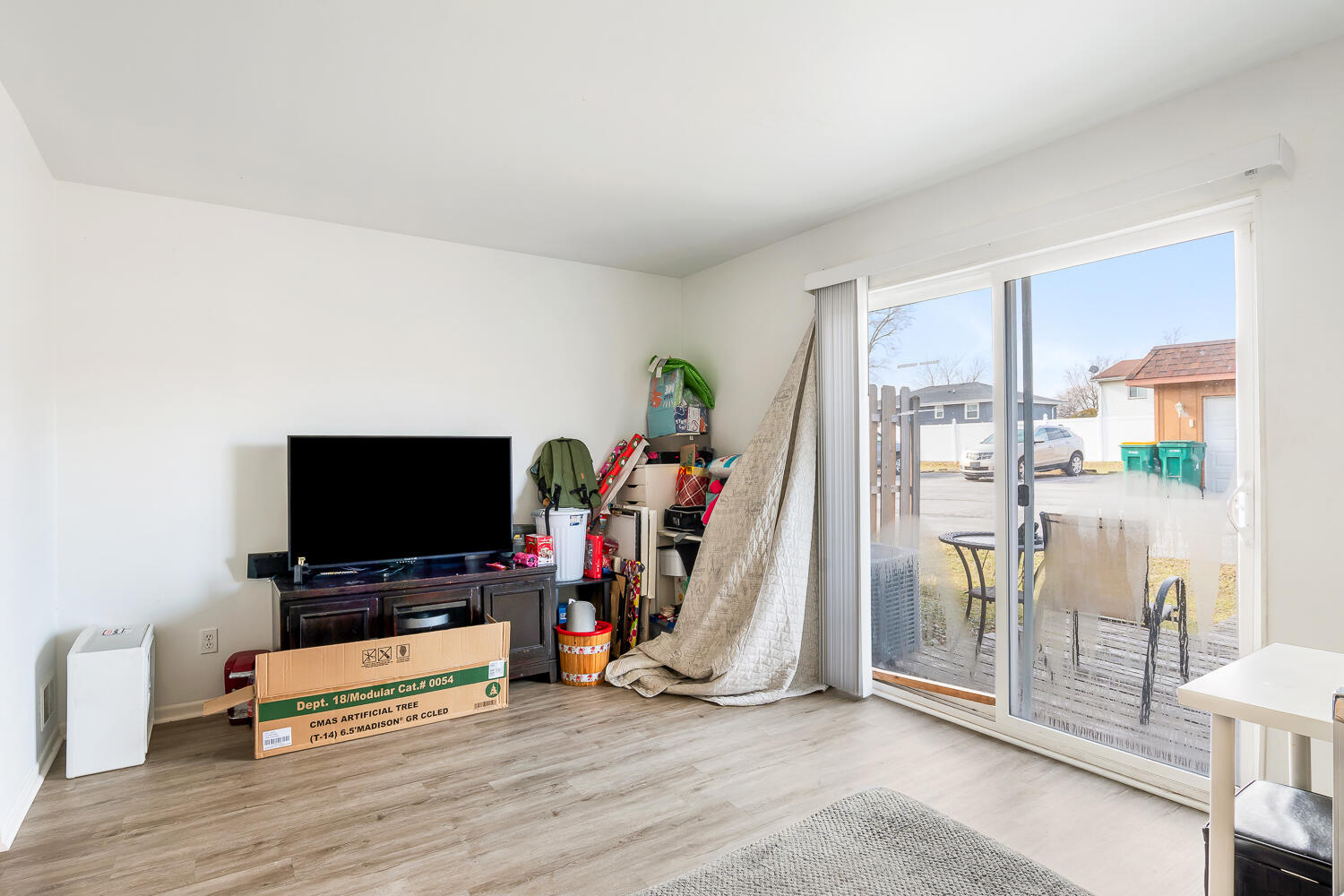 7636 Whitcomb Street