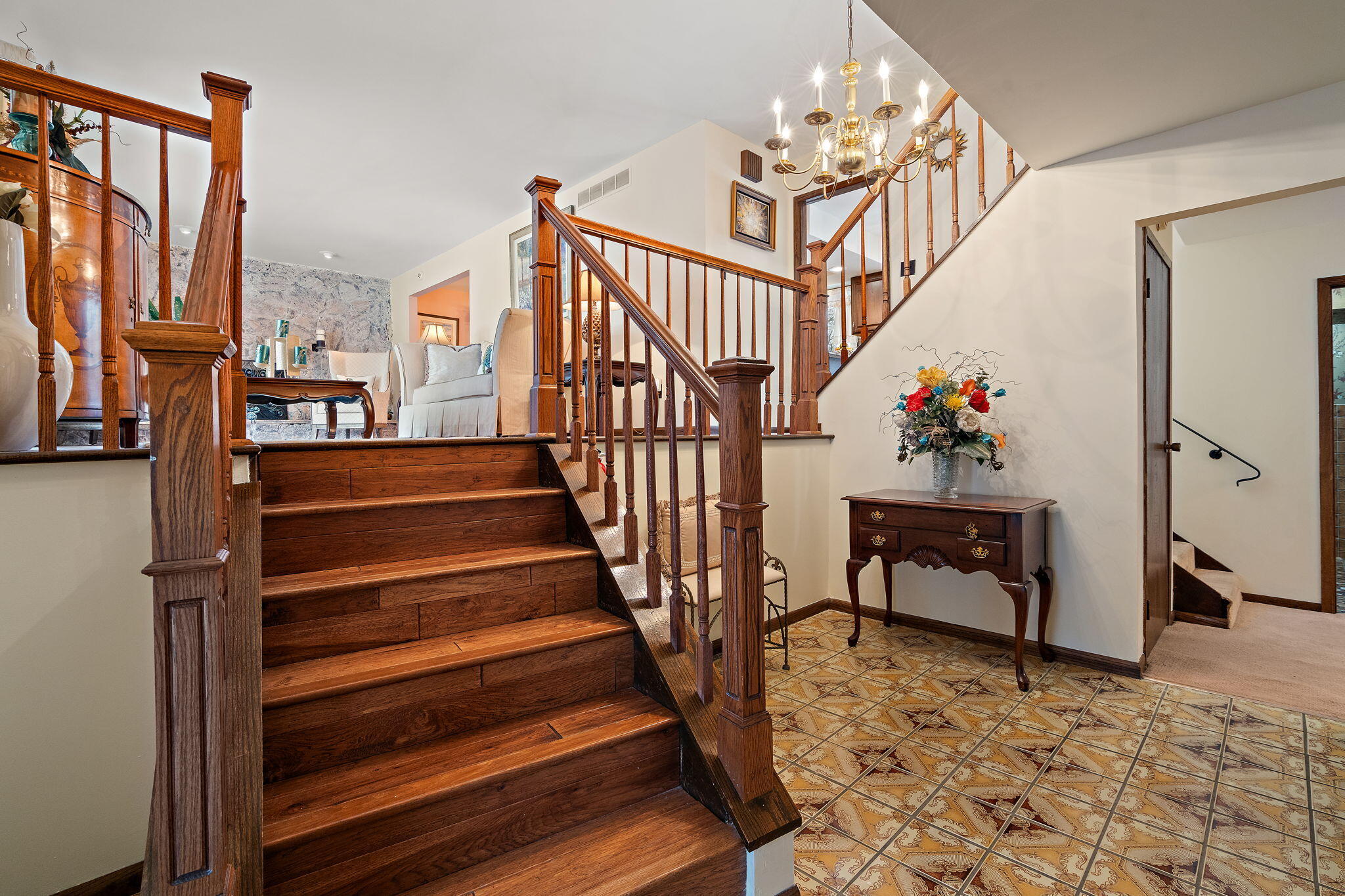 6938 Ironwood Avenue