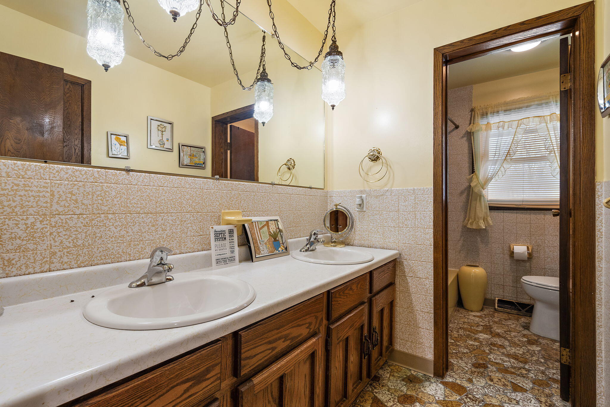 6938 Ironwood Avenue