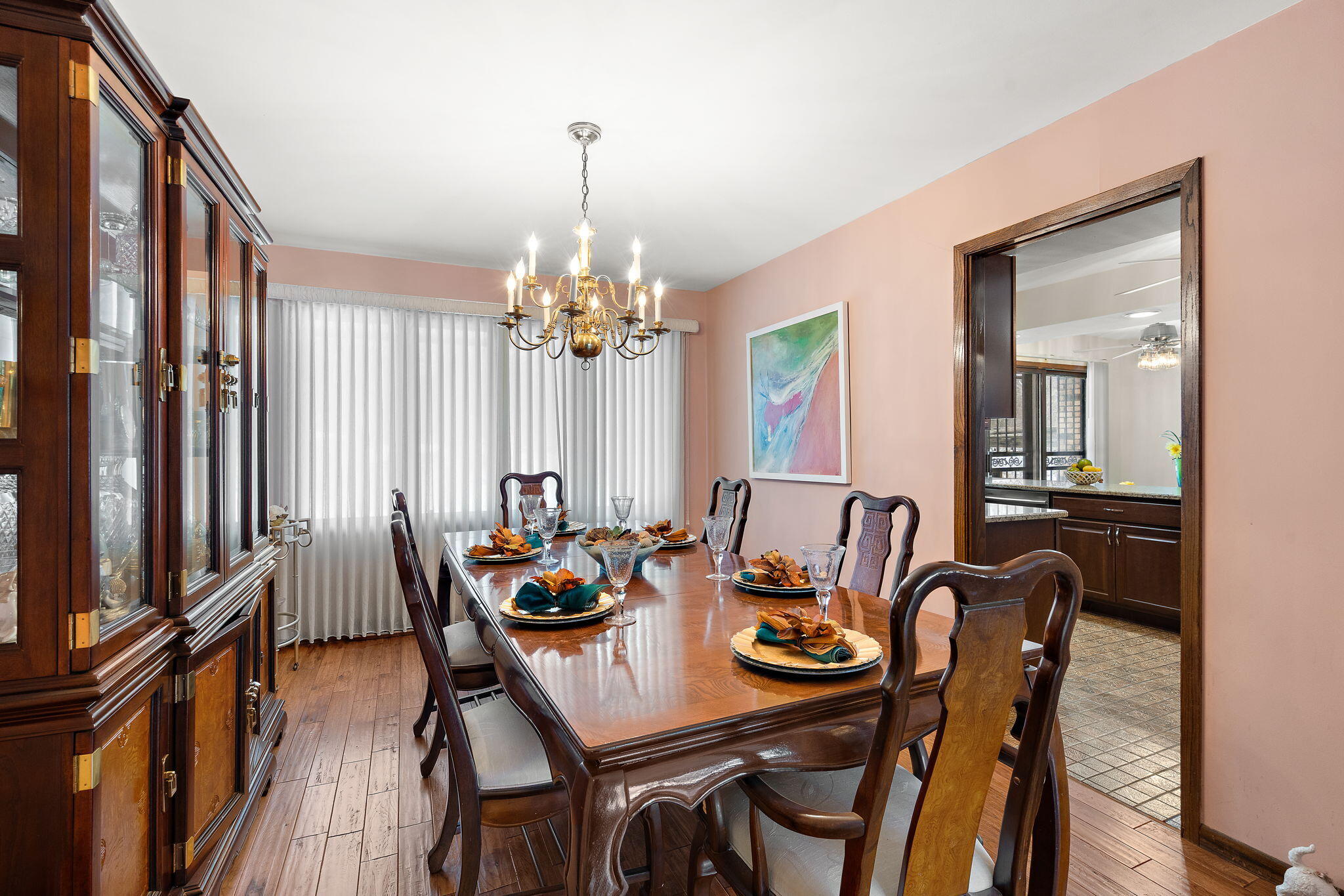 6938 Ironwood Avenue