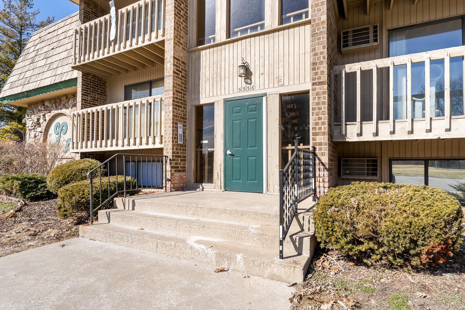 5536 Cedar Point Drive Unit: A16