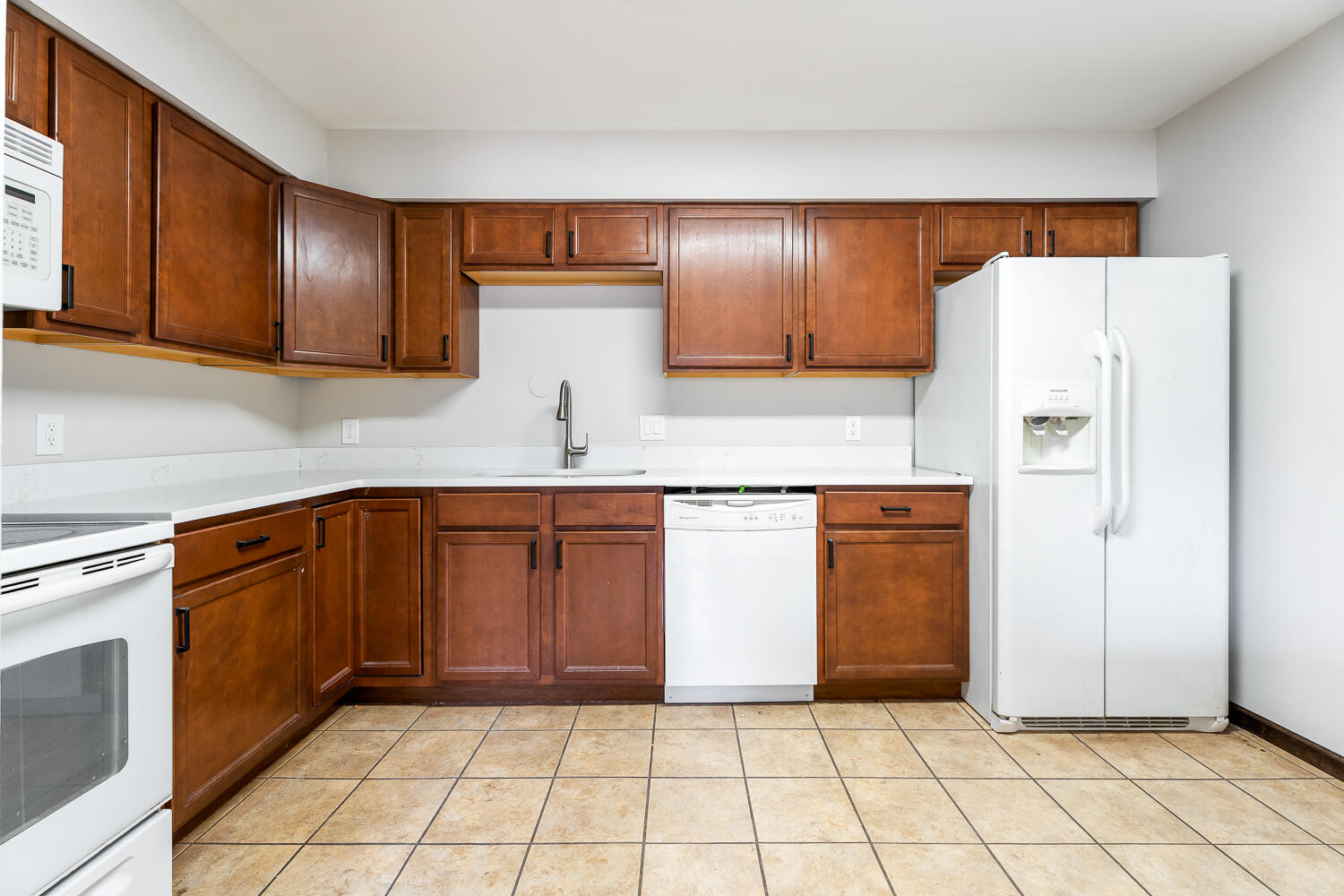 5536 Cedar Point Drive Unit: A16