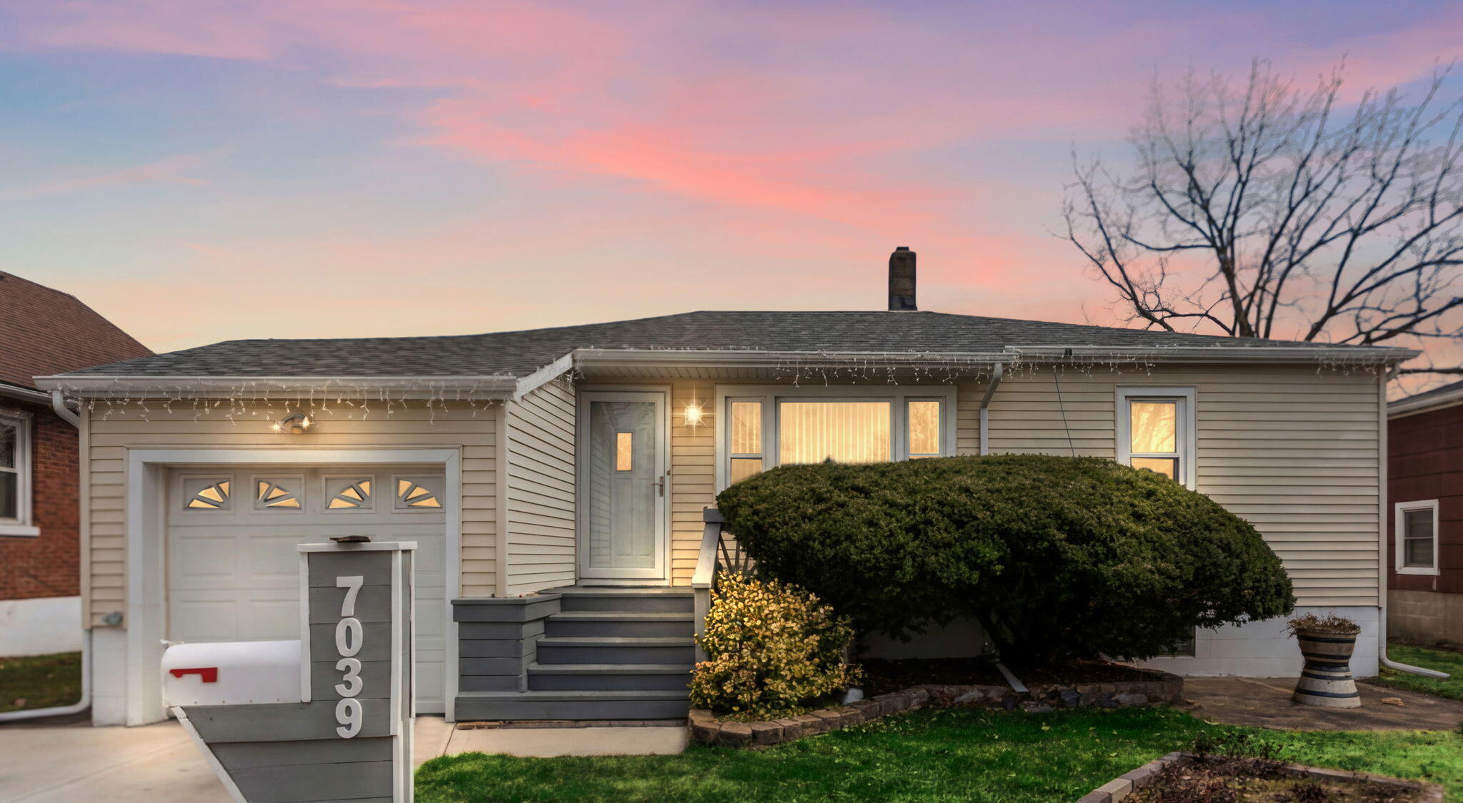 7039 California Avenue