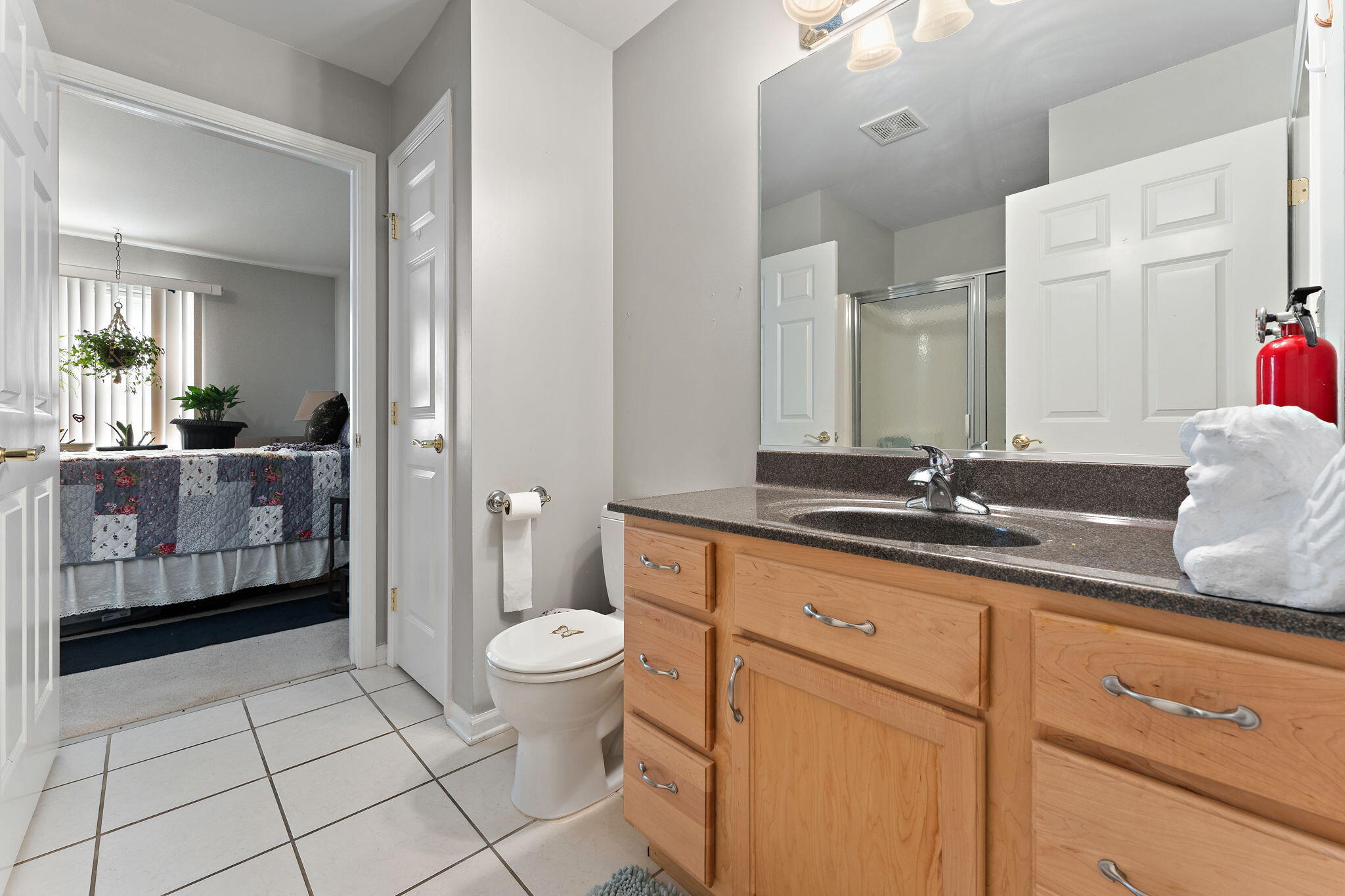 630 Cambridge Court Unit: 1b