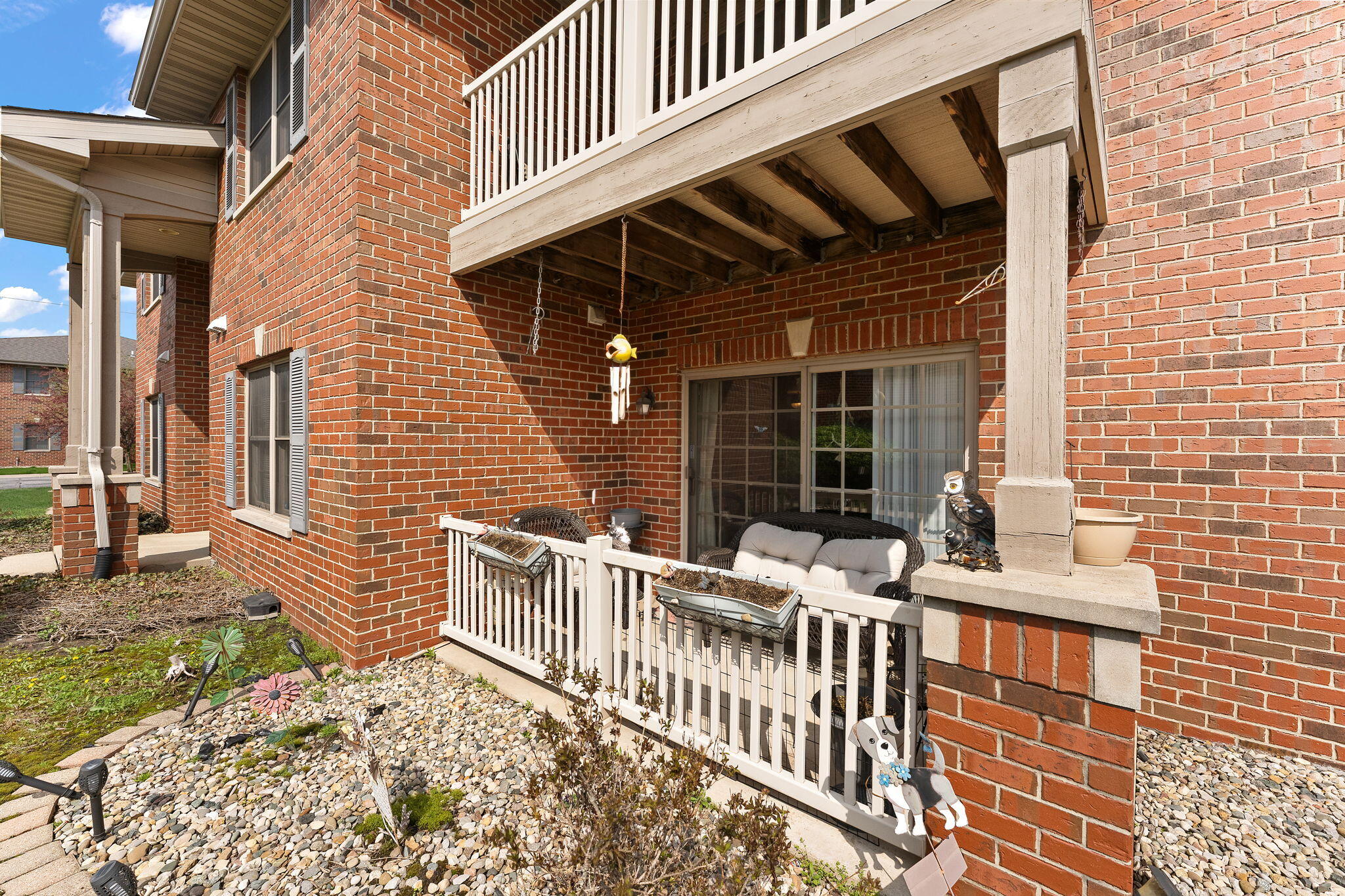 630 Cambridge Court Unit: 1b