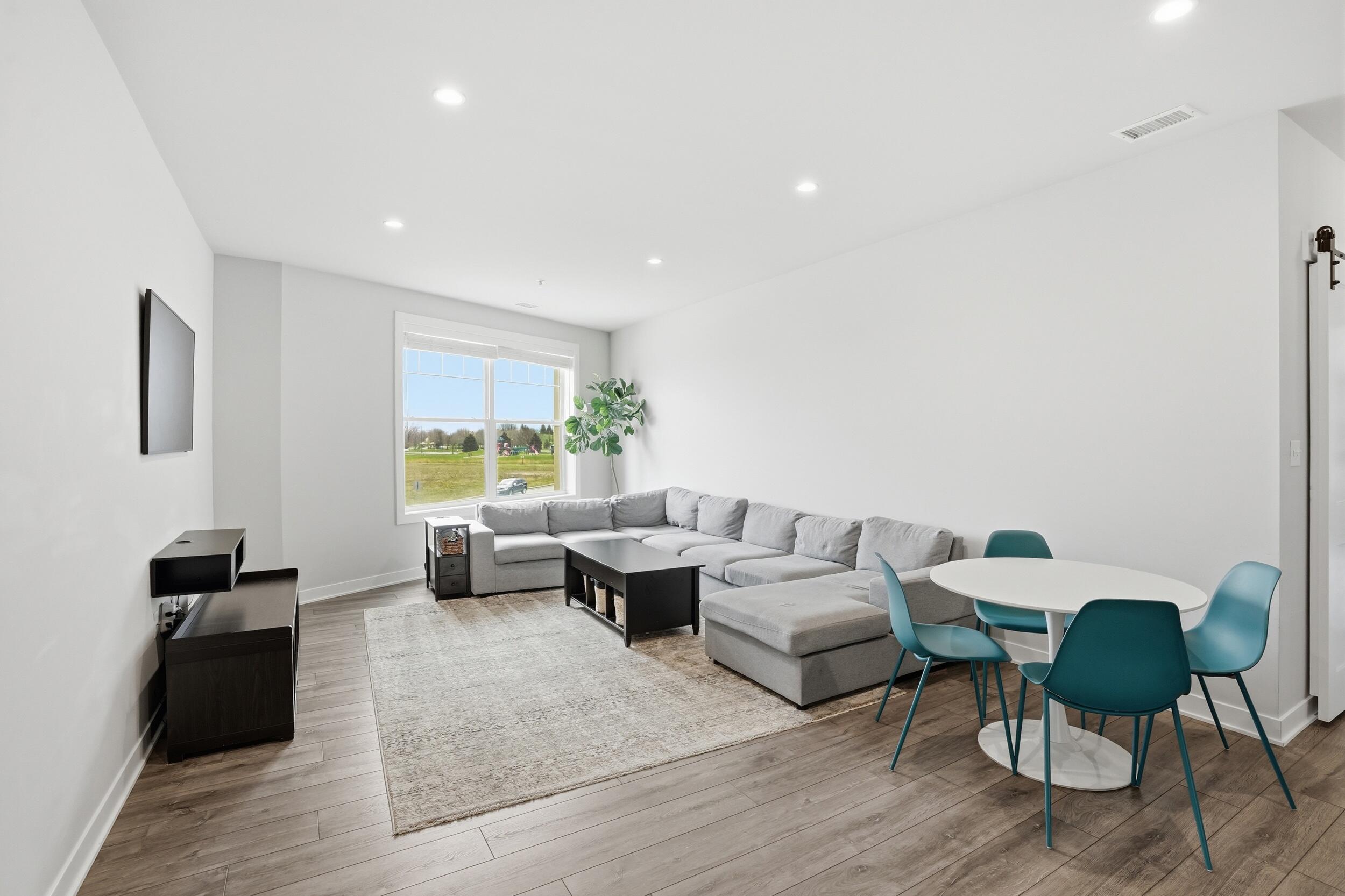 9610 N Centennial Drive Unit: 206