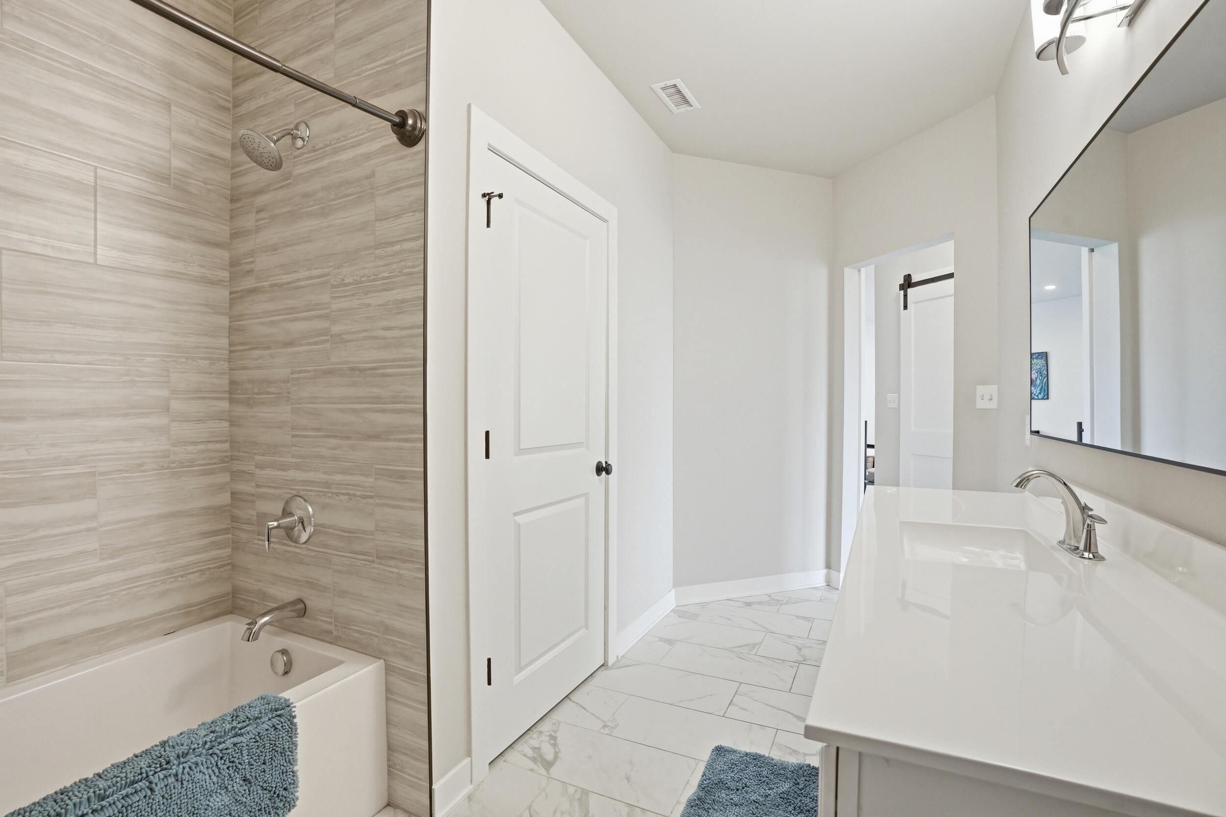9610 N Centennial Drive Unit: 206