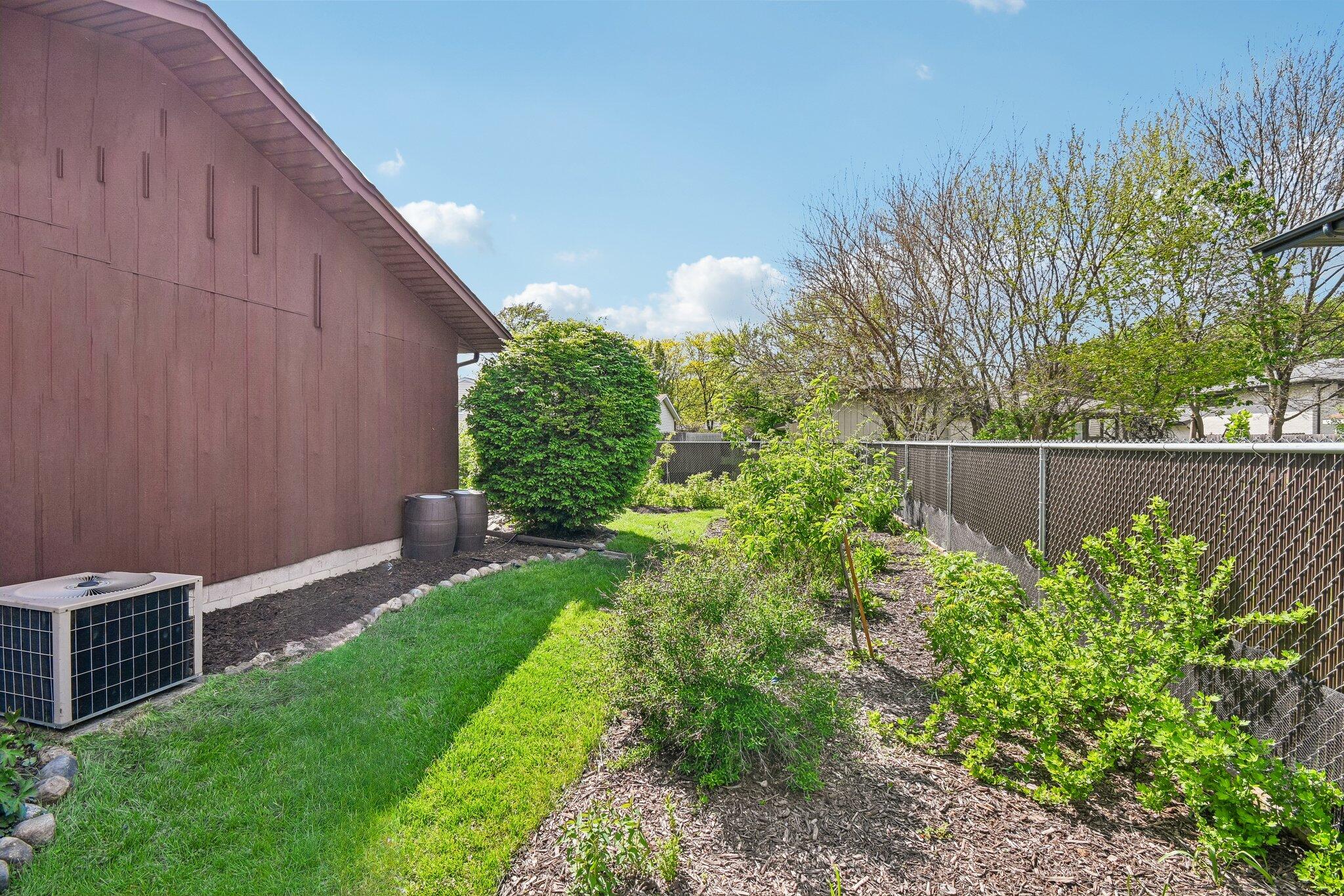 9618 Walnut Drive