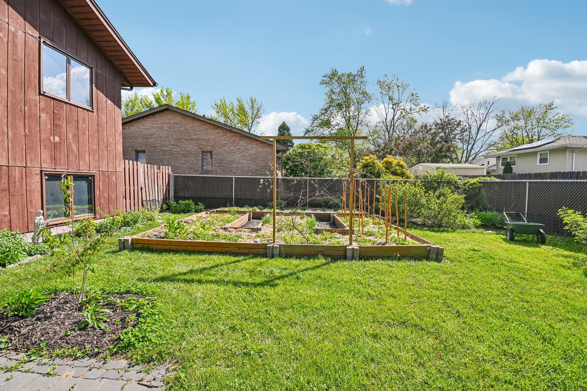 9618 Walnut Drive