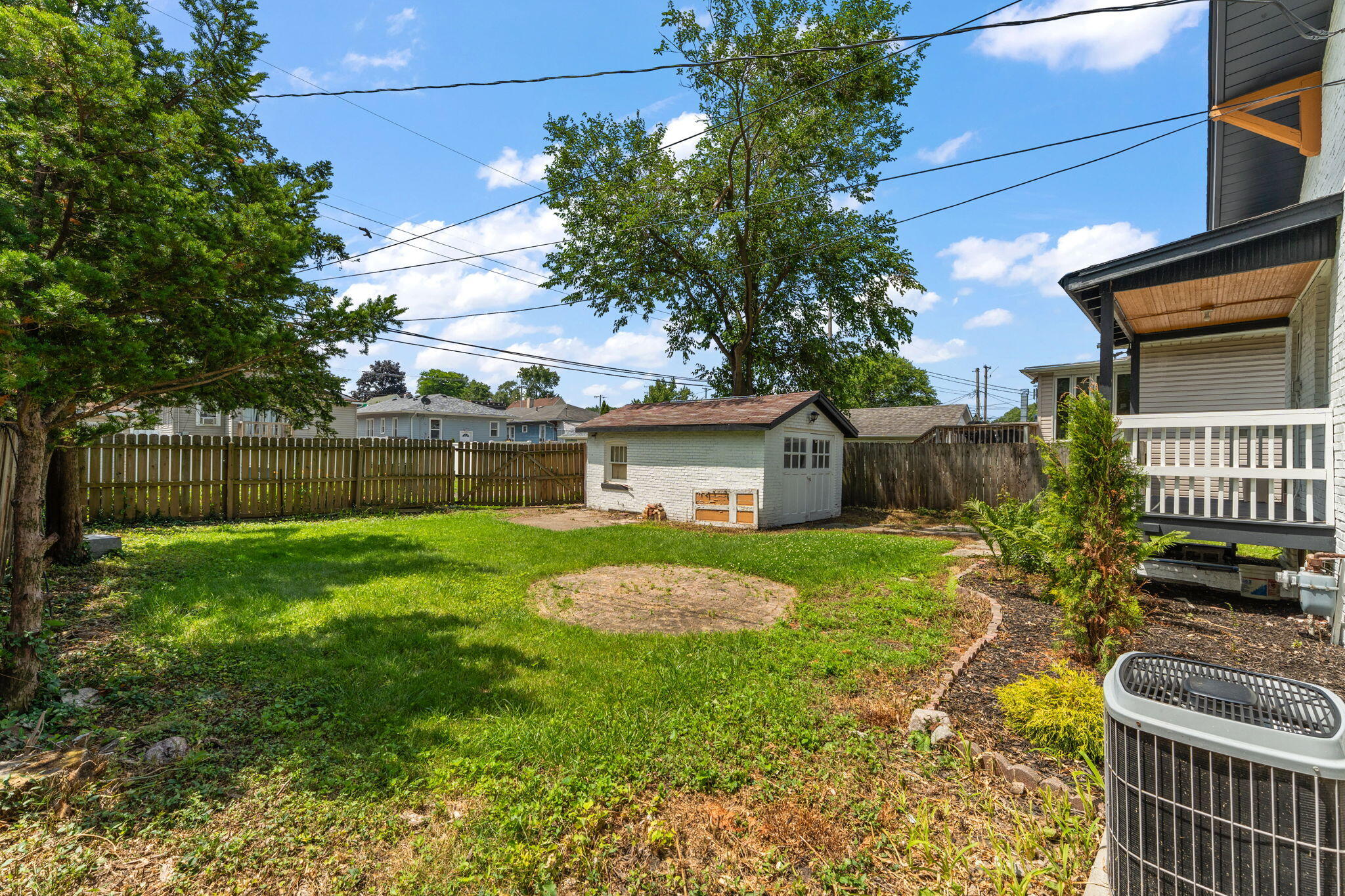 236 Dyer Boulevard