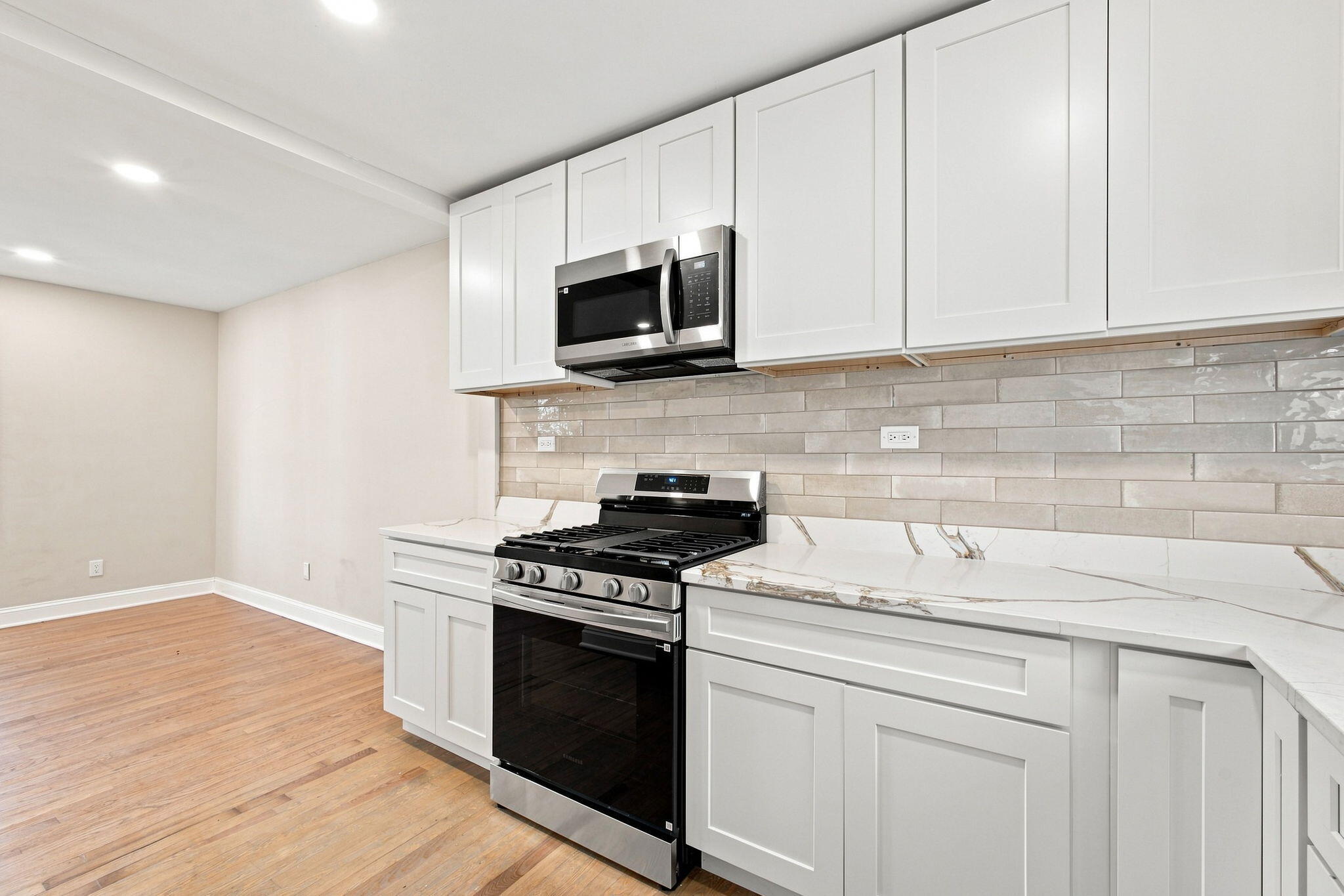 321 W 57th Avenue
