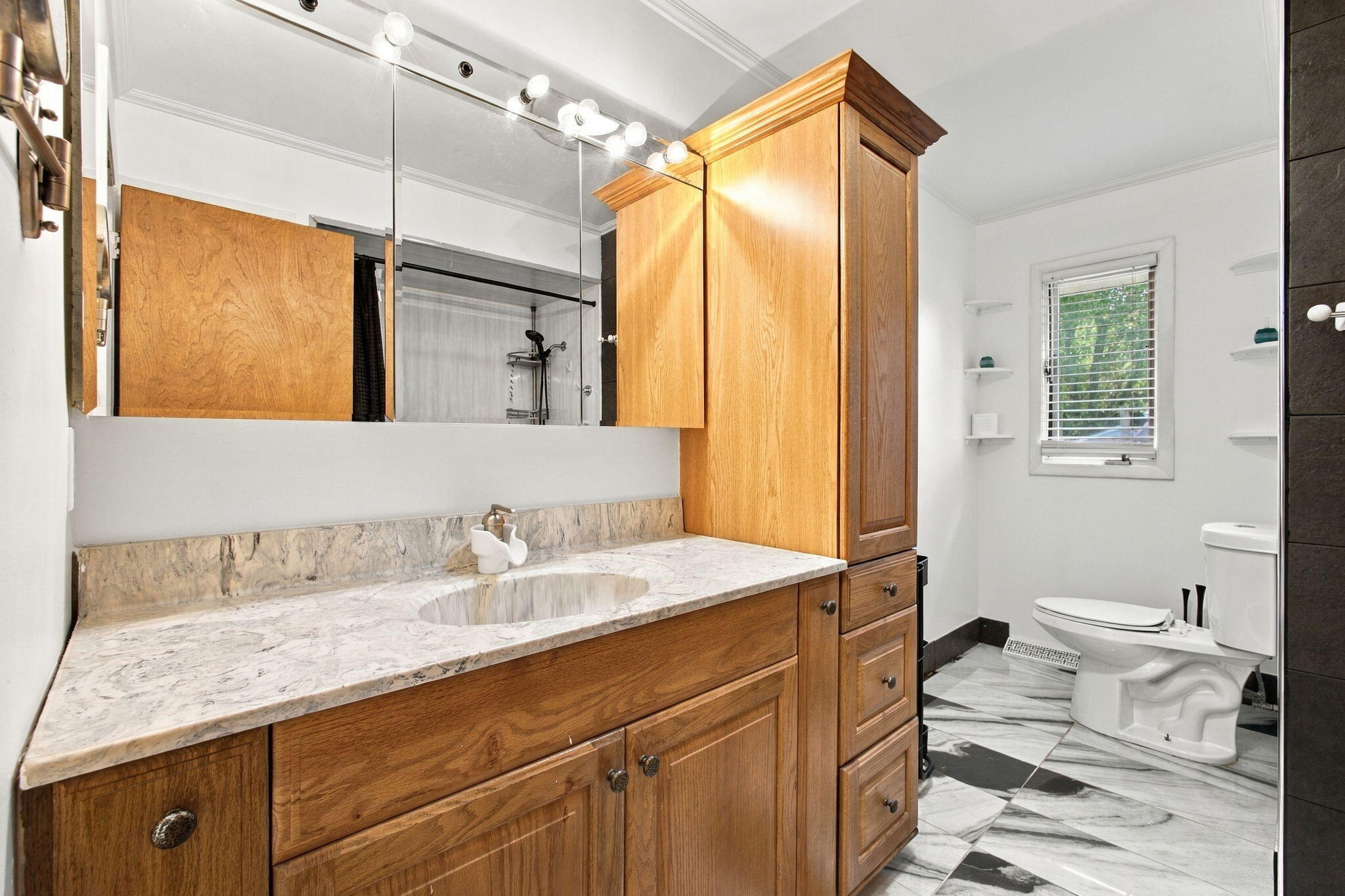 9502 Fran-lin Parkway