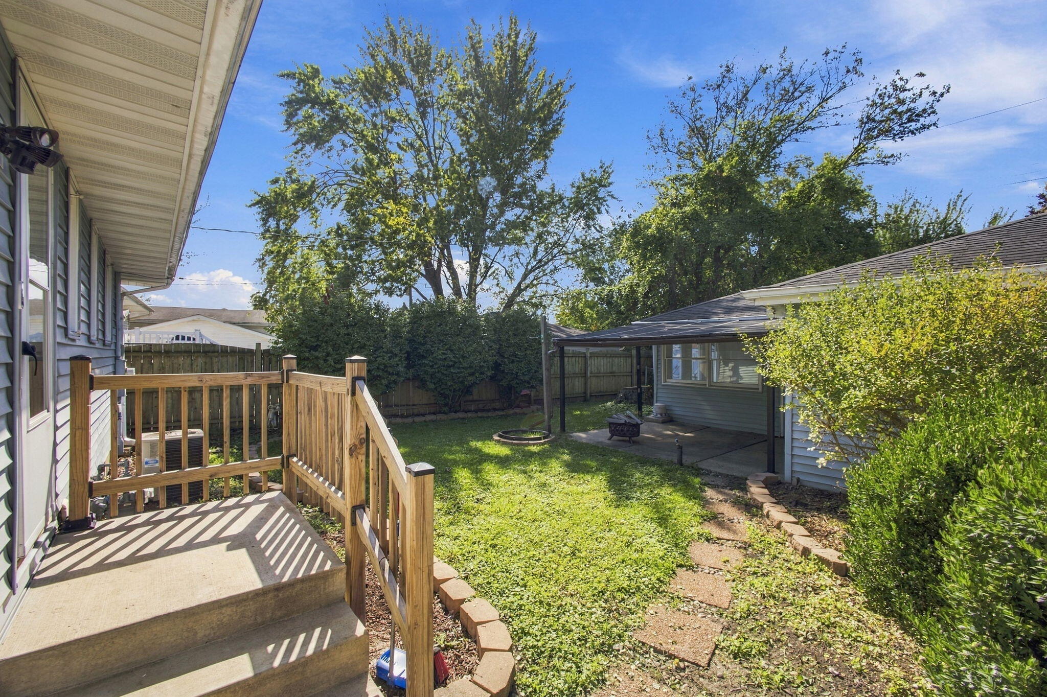 9502 Fran-lin Parkway