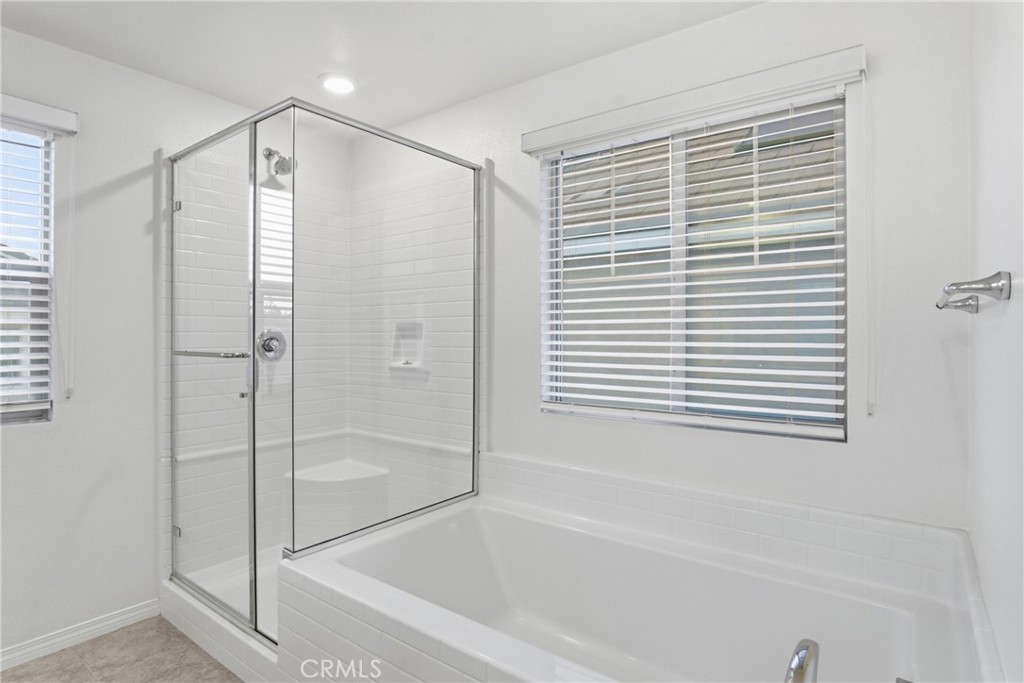 16715 Wyndham