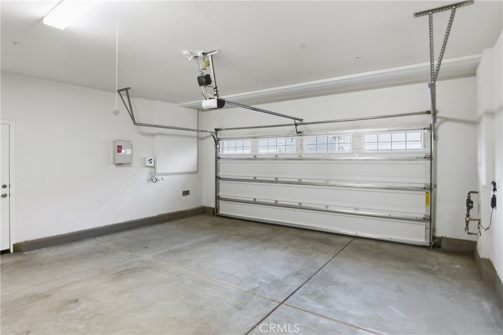 16715 Wyndham