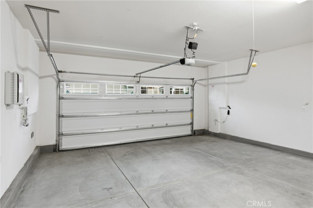 16715 Wyndham