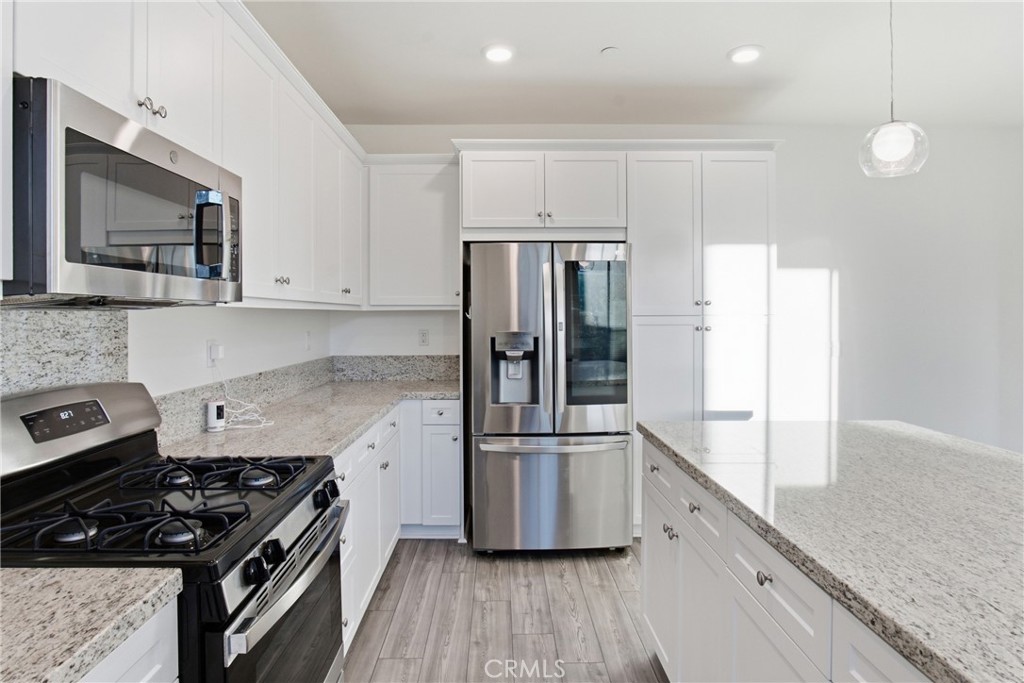16715 Wyndham