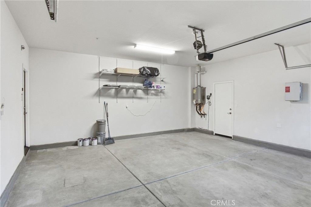 16715 Wyndham