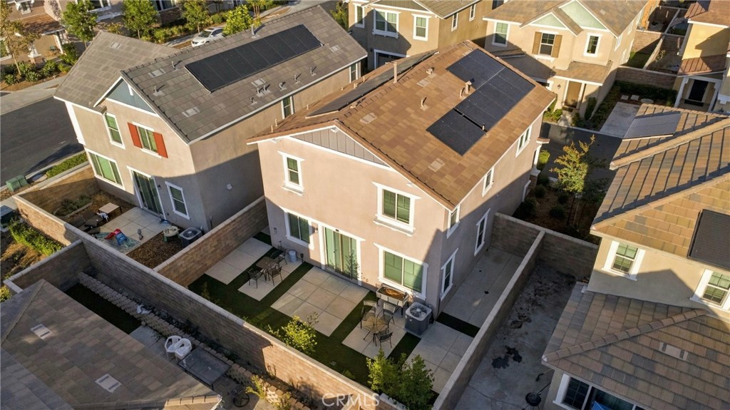 16715 Wyndham
