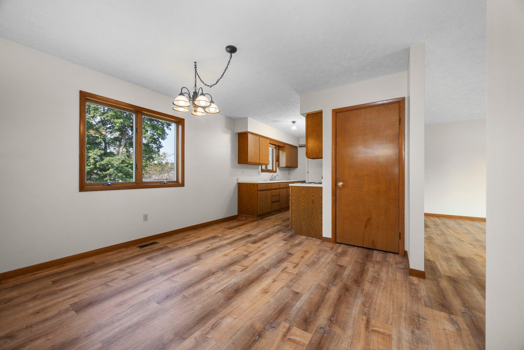 3290 Nina Road
