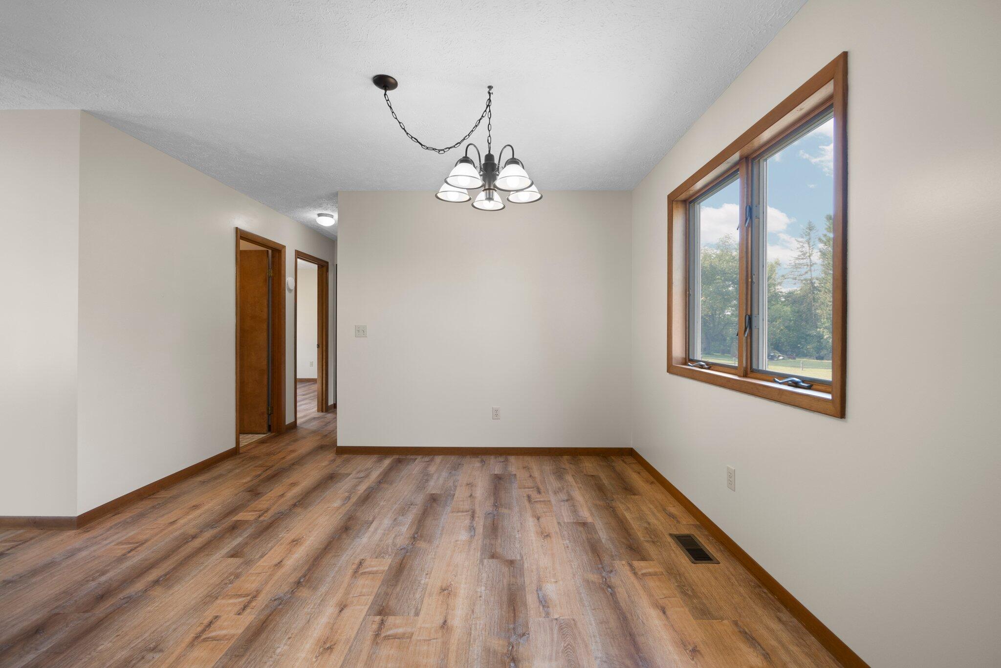 3290 Nina Road