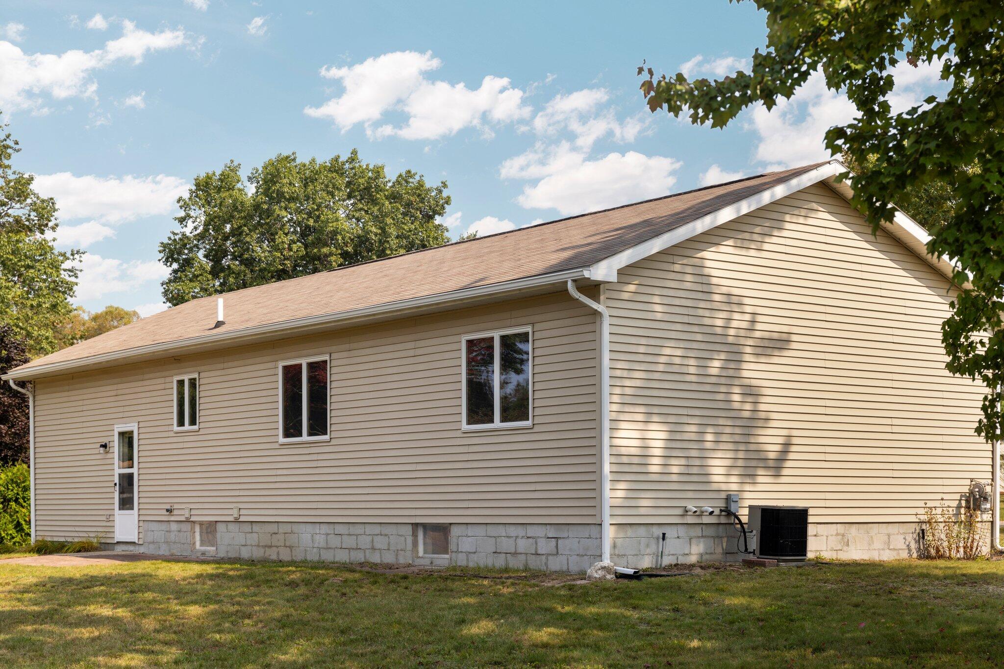 3290 Nina Road