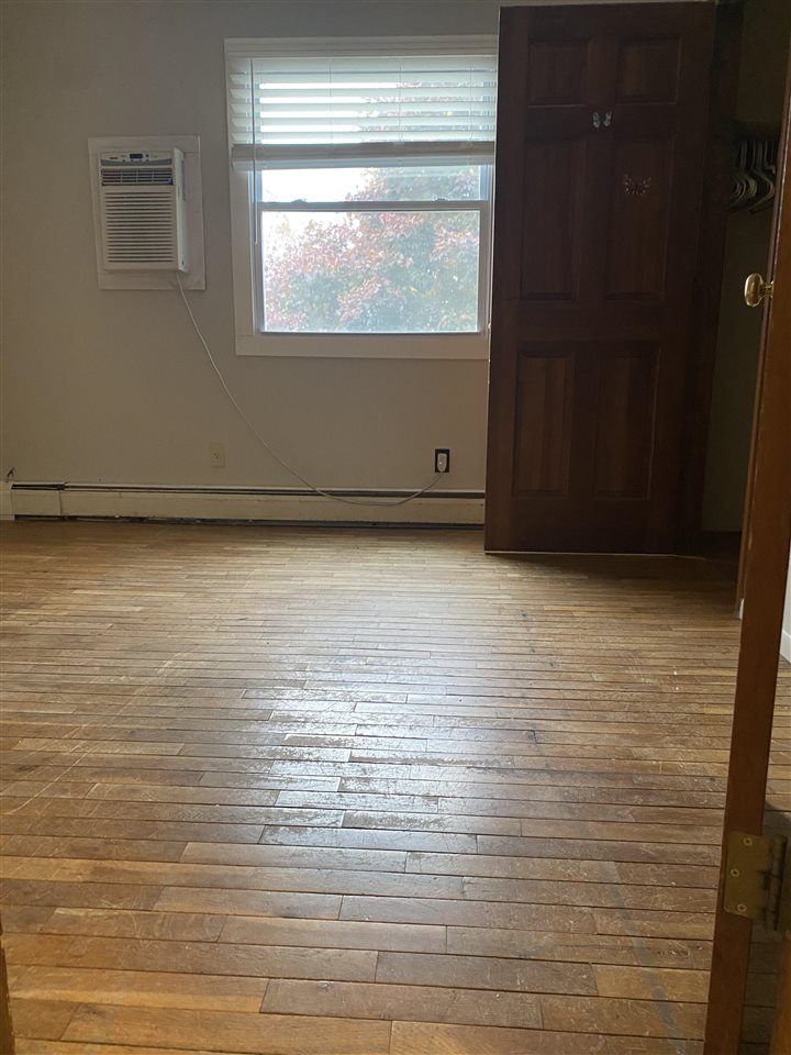 203 E Garfield