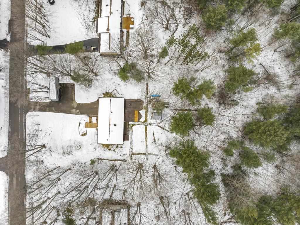 877 Woodview Drive